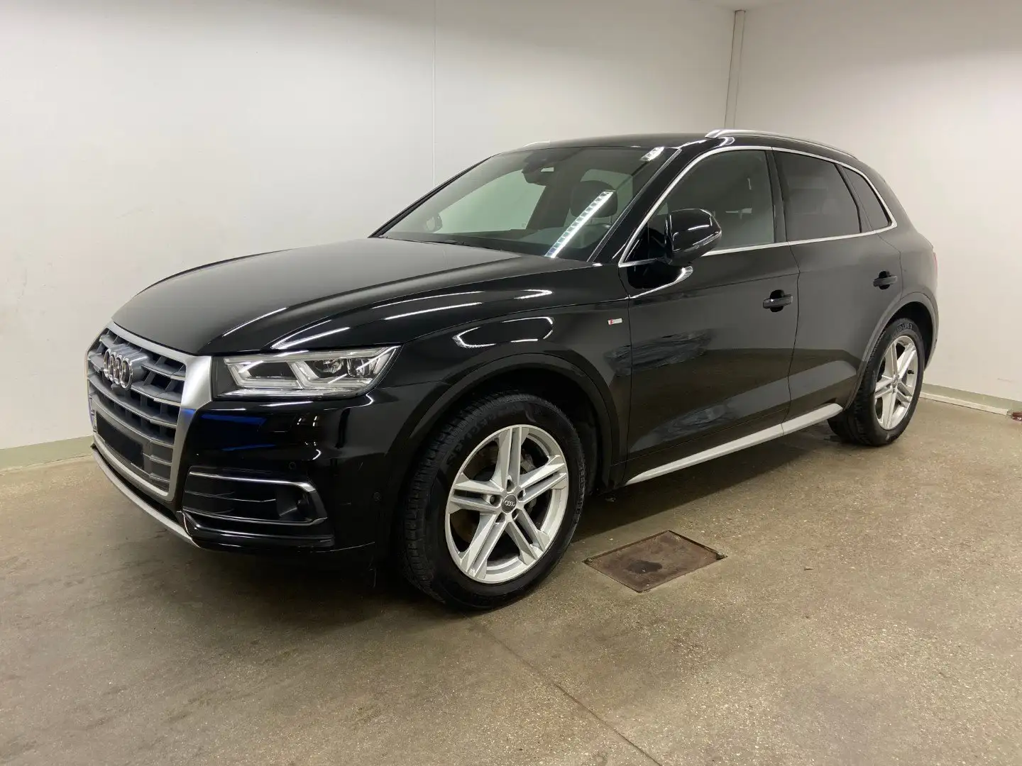 Audi Q5 2.0 TDI ultra quattro Sport Schwarz - 1