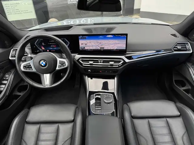BMW 3 Series view 3