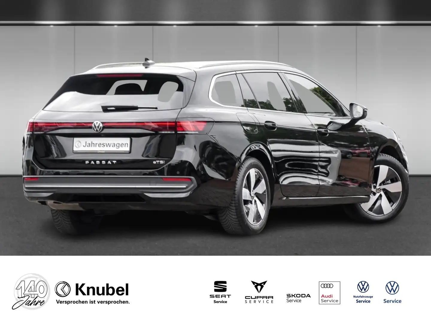Volkswagen Passat Variant Business 1.5 eTSI DSG NAVI/AHK/AreaView Schwarz - 2