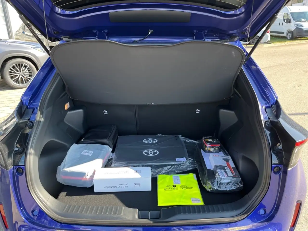 Toyota Yaris Cross 1,5l Teamplayer 4x4 Hybrid Safety + Winter 9