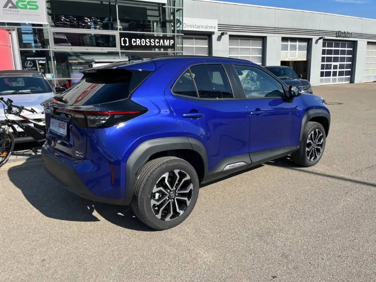 Toyota Yaris Cross 1,5l Teamplayer 4x4 Hybrid Safety + Winter 4