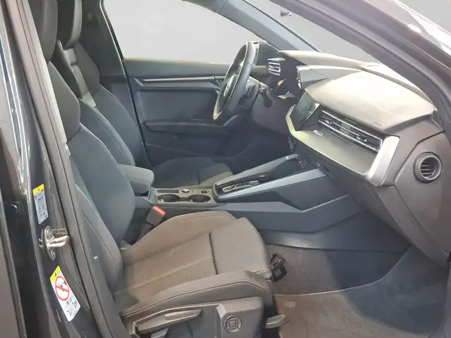 Audi A3 view 4