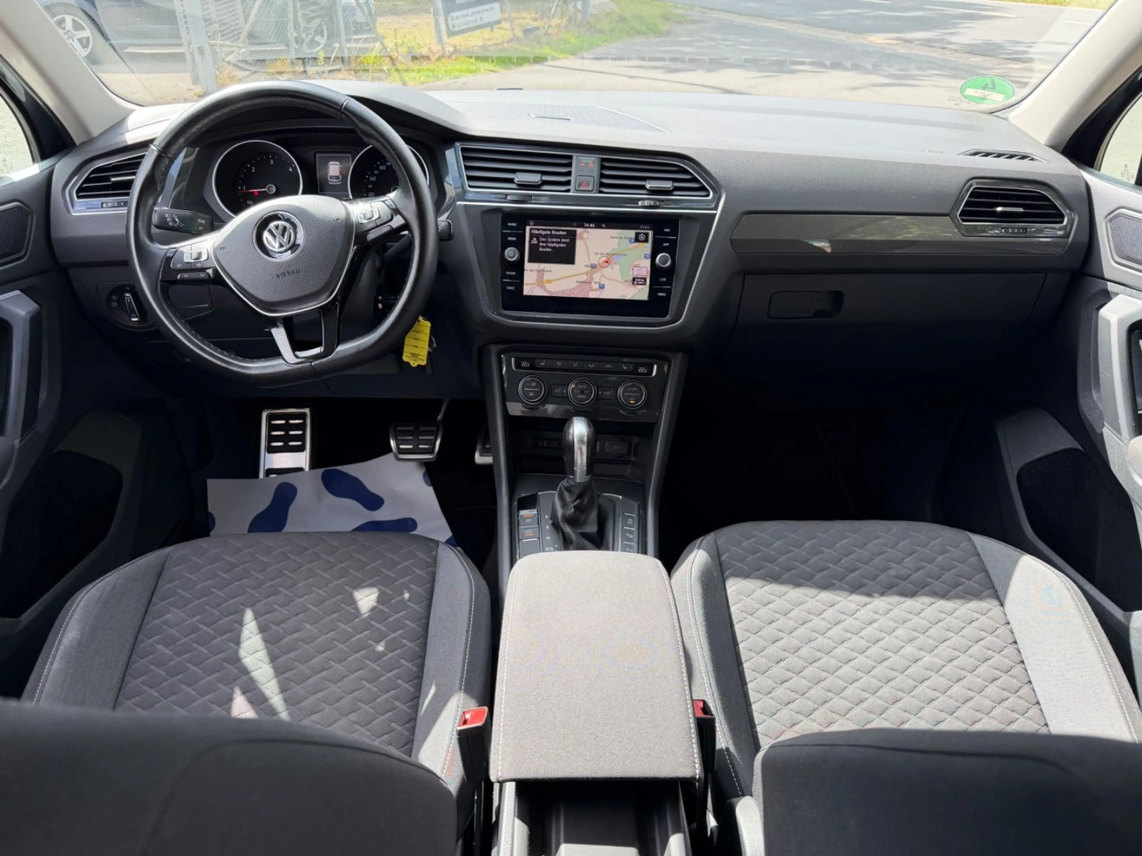 Volkswagen Tiguan Join 2.0 TDI 150 PS*AUTOMATIK*KAMERA* — photo 11