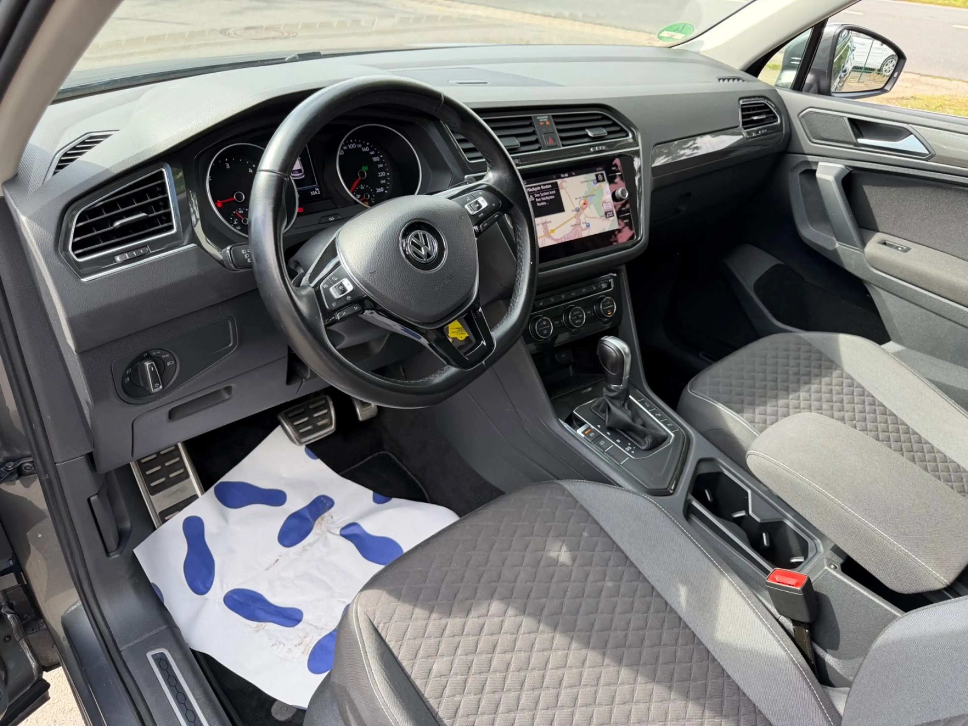 Volkswagen Tiguan Join 2.0 TDI 150 PS*AUTOMATIK*KAMERA* — photo 13