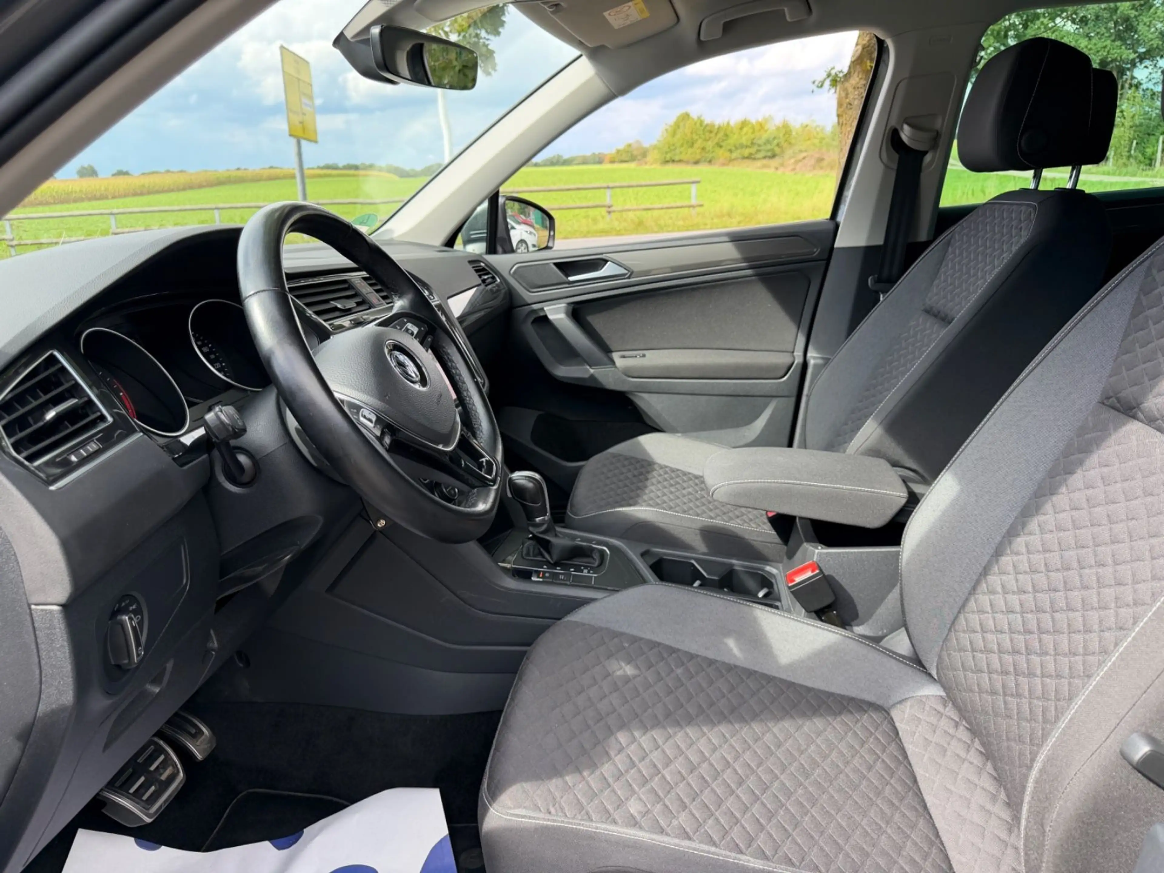 Volkswagen Tiguan Join 2.0 TDI 150 PS*AUTOMATIK*KAMERA* — photo 10
