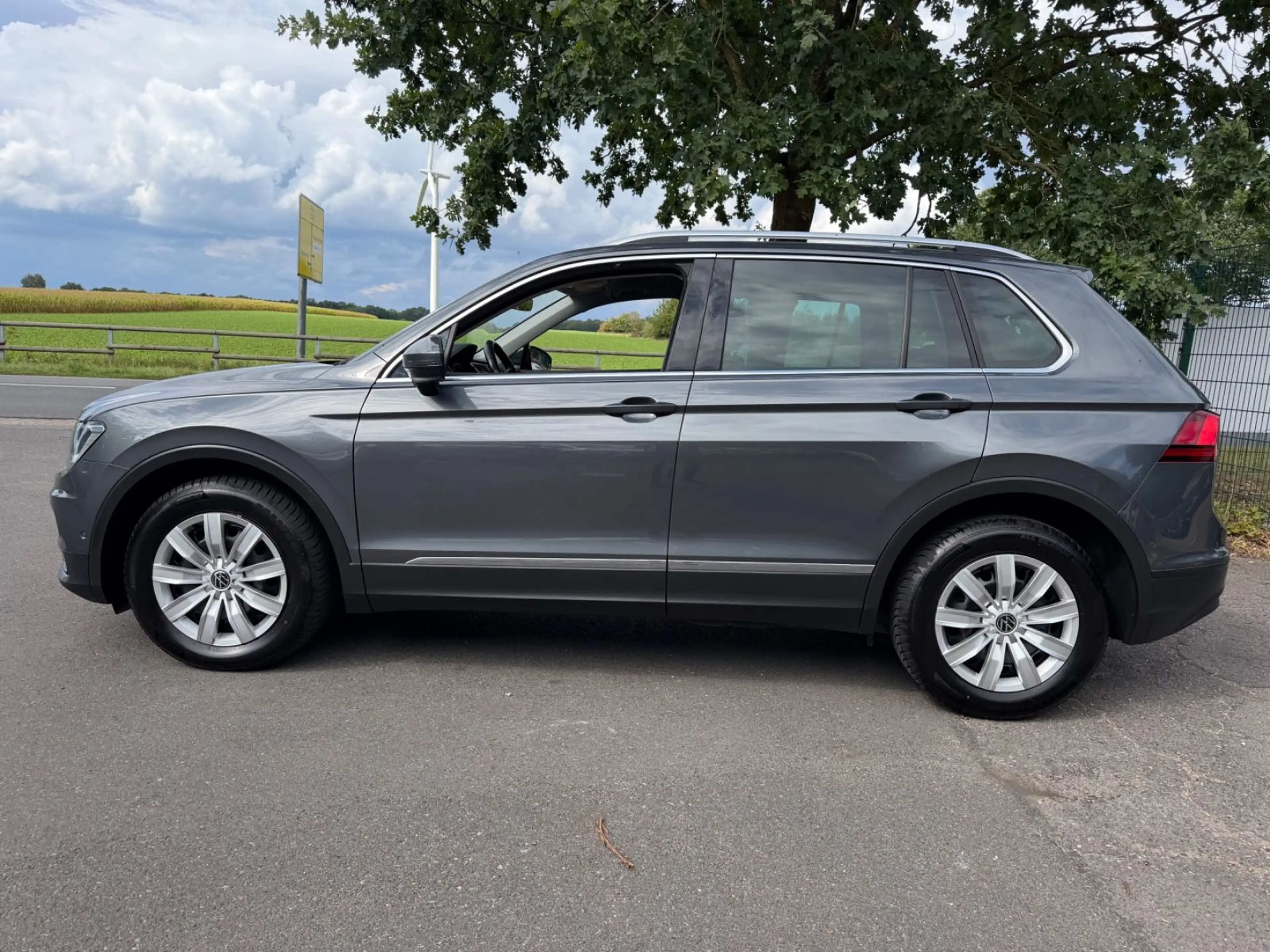 Volkswagen Tiguan Join 2.0 TDI 150 PS*AUTOMATIK*KAMERA* — photo 4