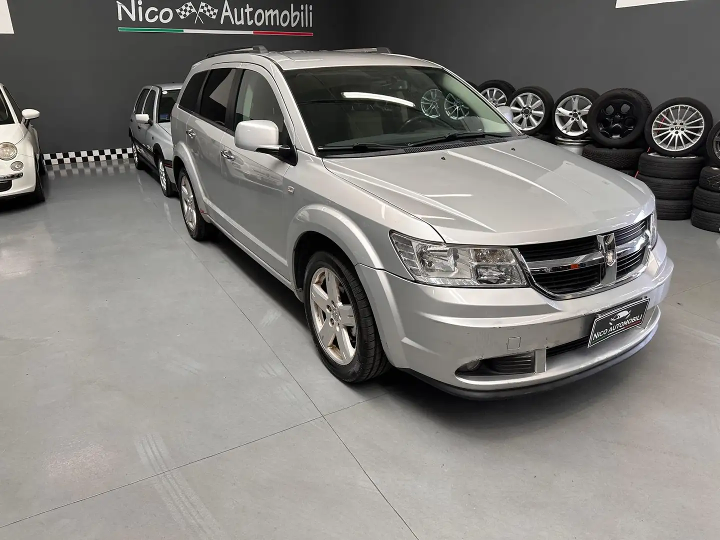 Dodge Journey Journey 2.0 td R/T dpf Plateado - 1