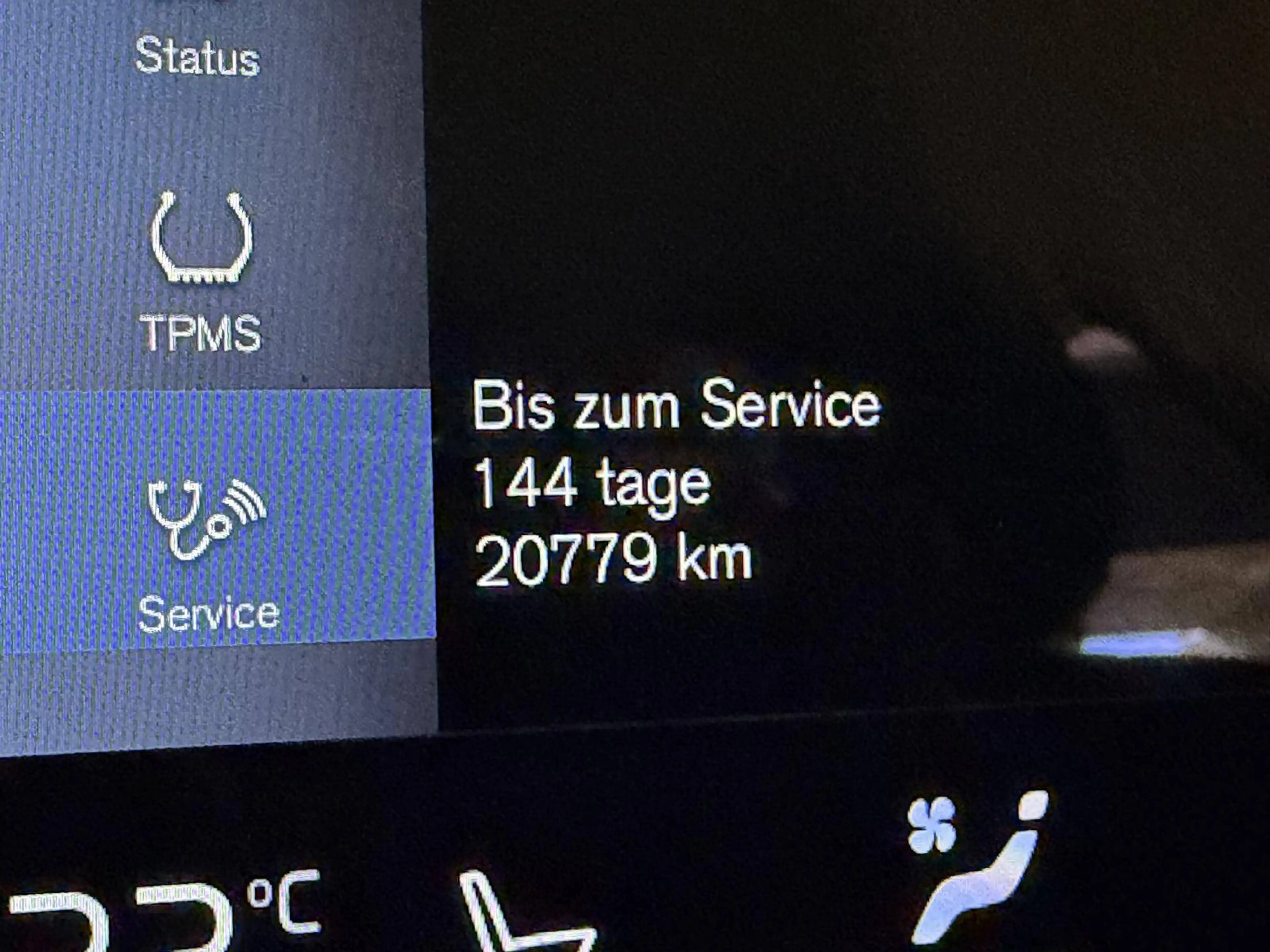 Volvo XC60 *** Inscription AWD*** EXTRAS* 1.Besitz LED Leder — photo 15