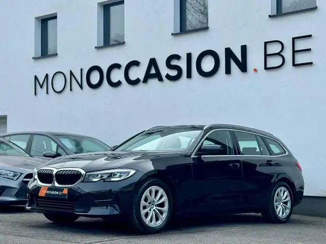 BMW 318 d Touring LED GPS CARPLAY CAPTEURS CRUISE CONTROLE