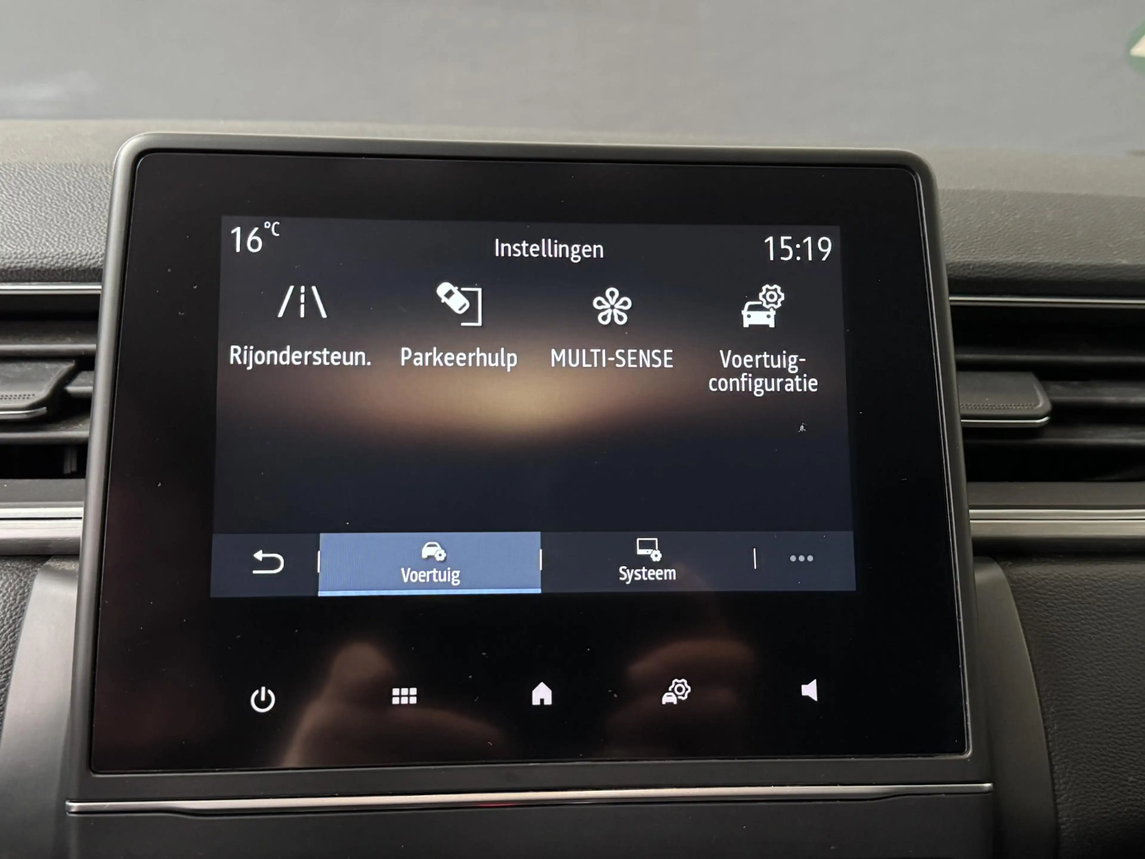 Renault Captur 1.3 TCe 140 Intens | Automaat | Trekhaak | All-sea — photo 16