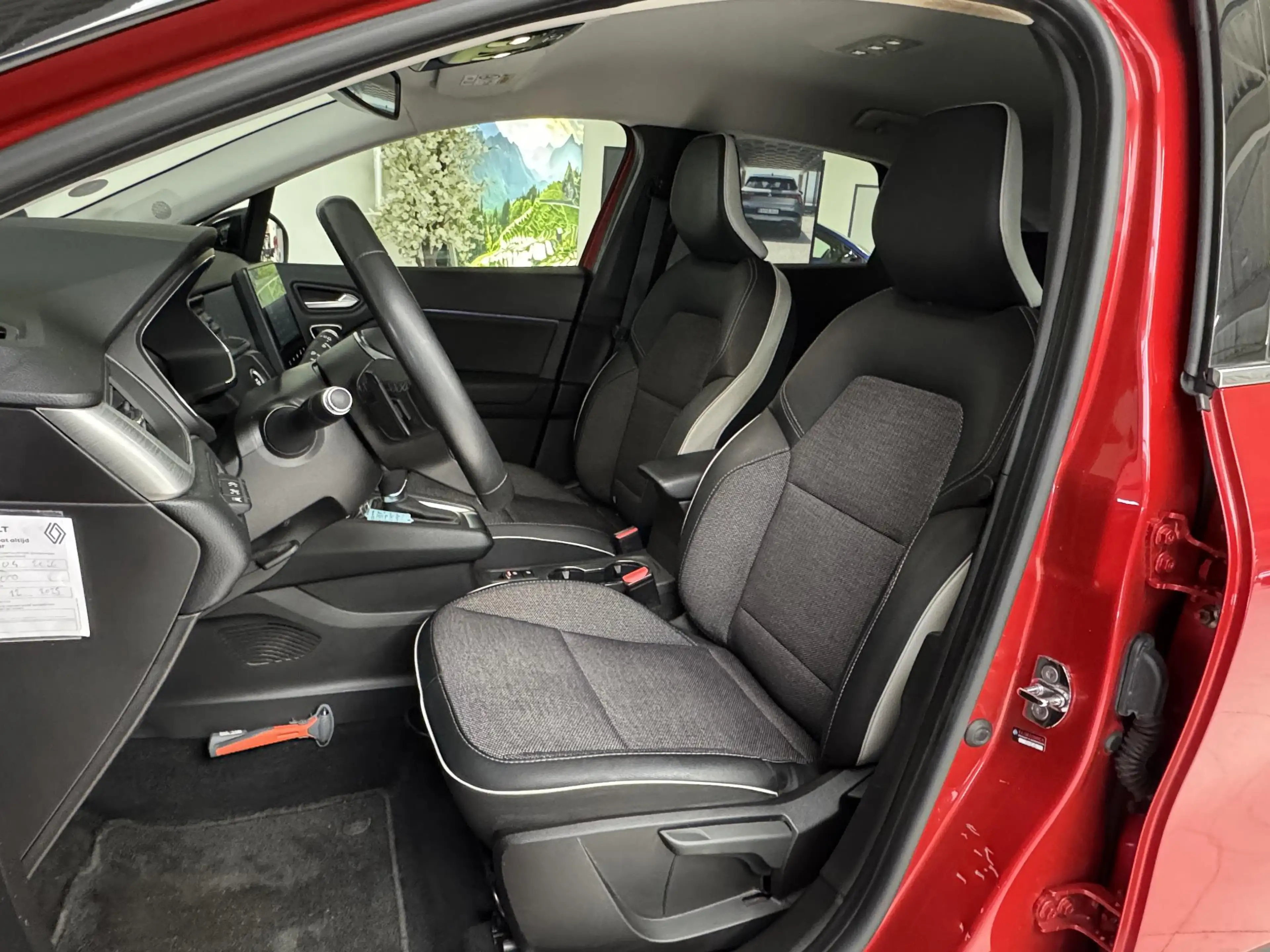 Renault Captur 1.3 TCe 140 Intens | Automaat | Trekhaak | All-sea — photo 7