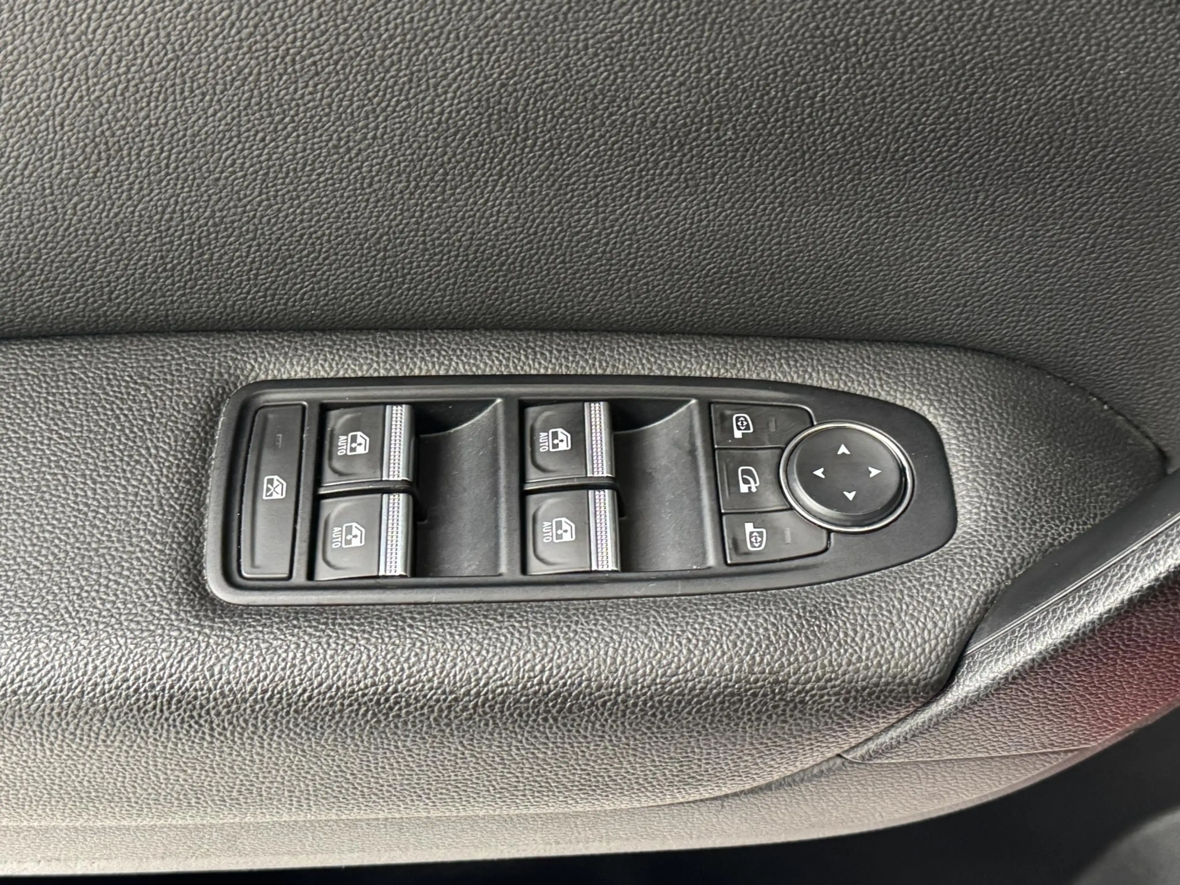 Renault Captur 1.3 TCe 140 Intens | Automaat | Trekhaak | All-sea — photo 20