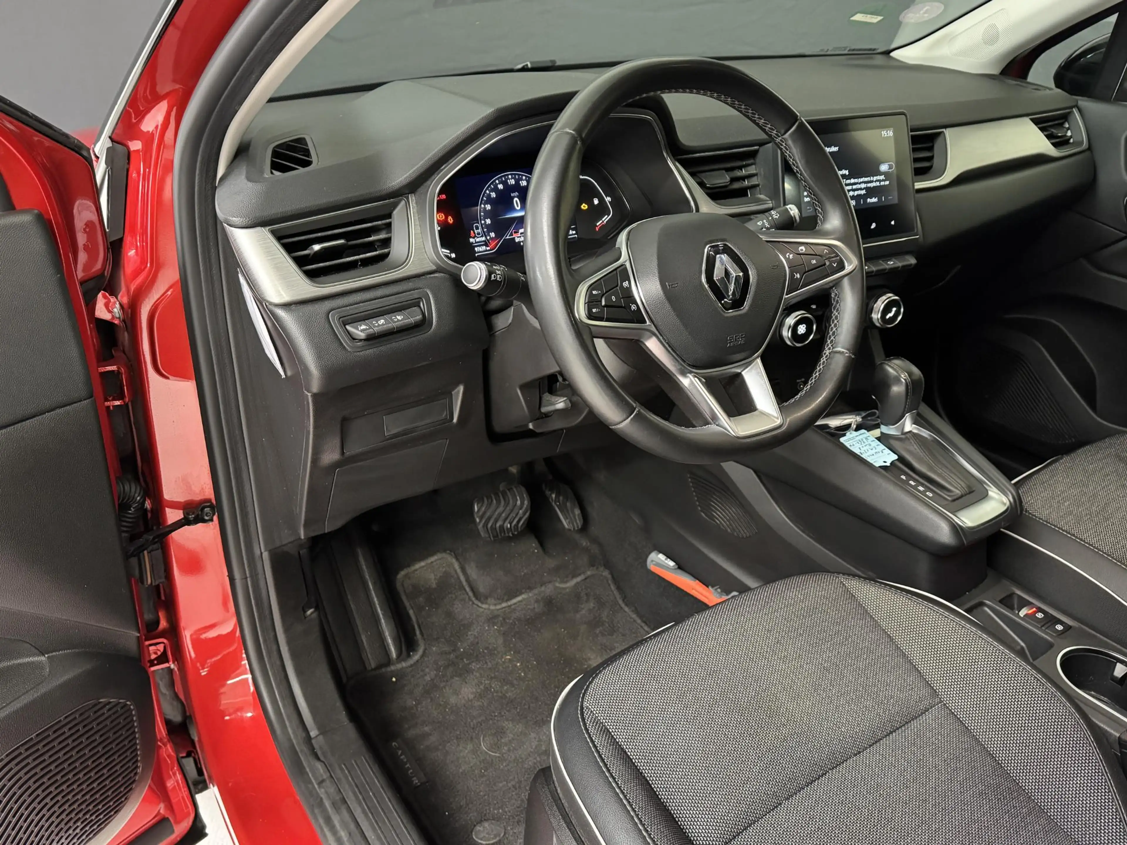 Renault Captur 1.3 TCe 140 Intens | Automaat | Trekhaak | All-sea — photo 27