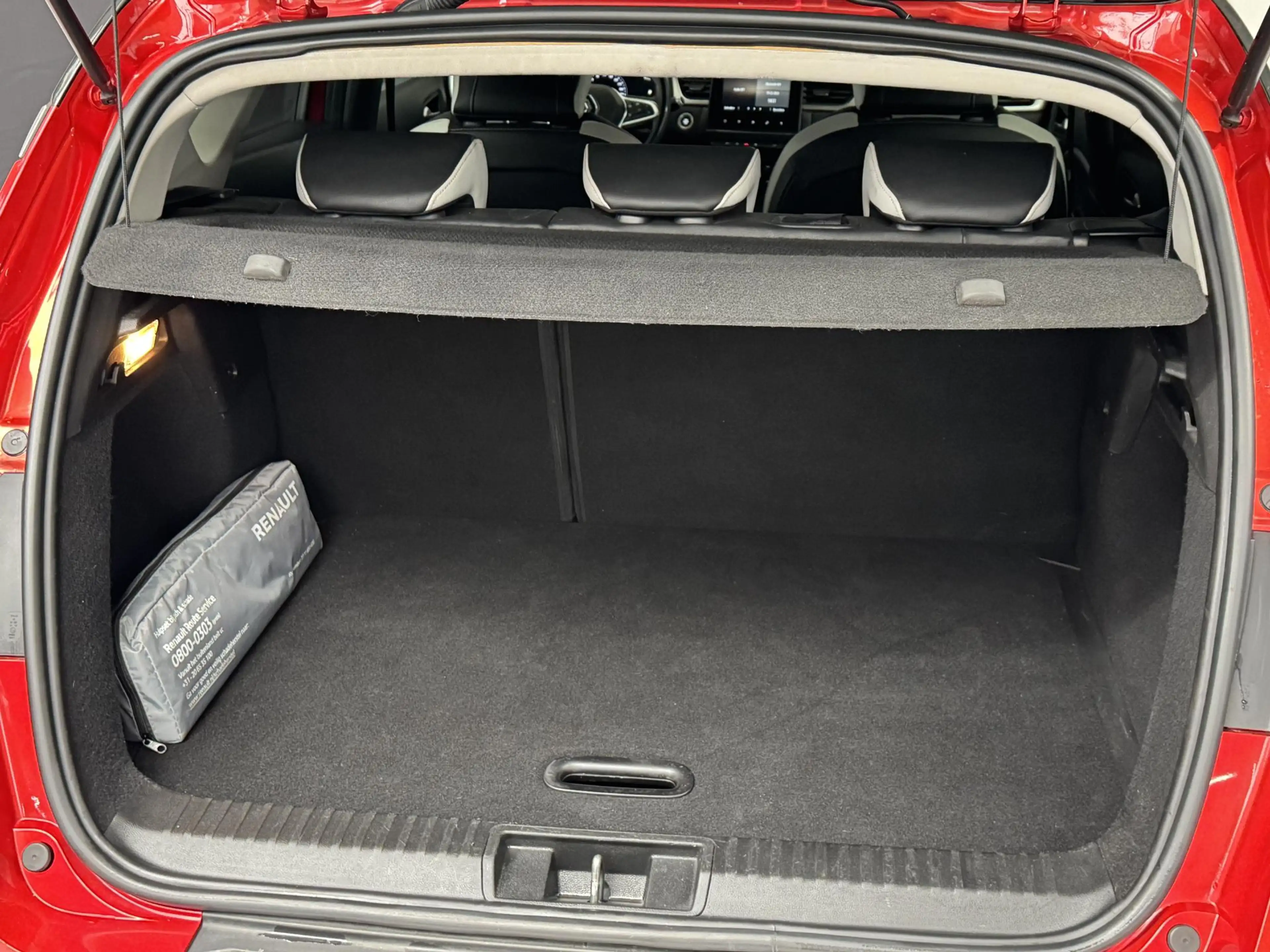 Renault Captur 1.3 TCe 140 Intens | Automaat | Trekhaak | All-sea — photo 9