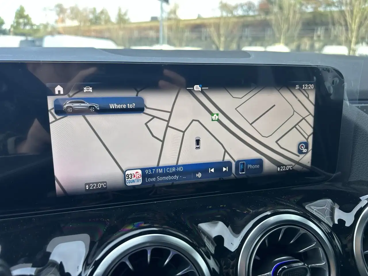 Mercedes-Benz GLA снимка Mercedes-Benz GLA