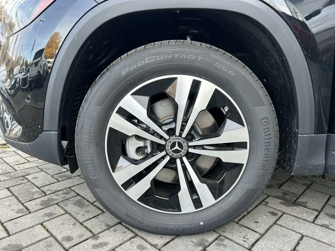 Mercedes-Benz GLA снимка Mercedes-Benz GLA