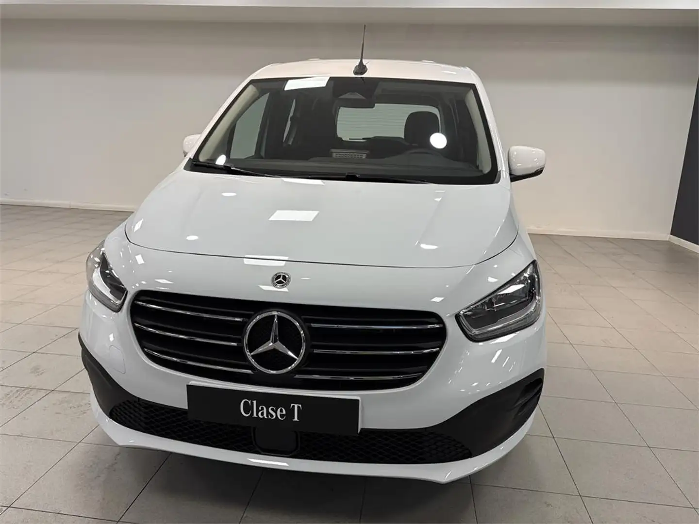 Mercedes-Benz T-Class 180d - 2