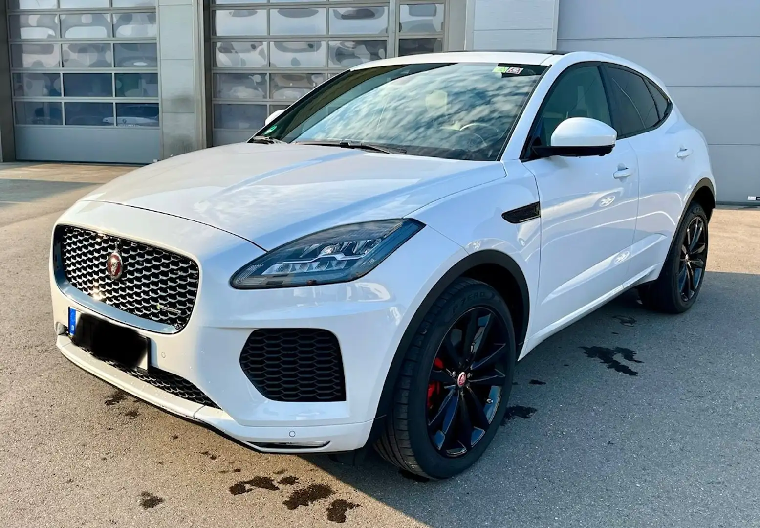 Jaguar E-Pace E-Pace P250 AWD Aut. R-Dynamic S Weiß - 1