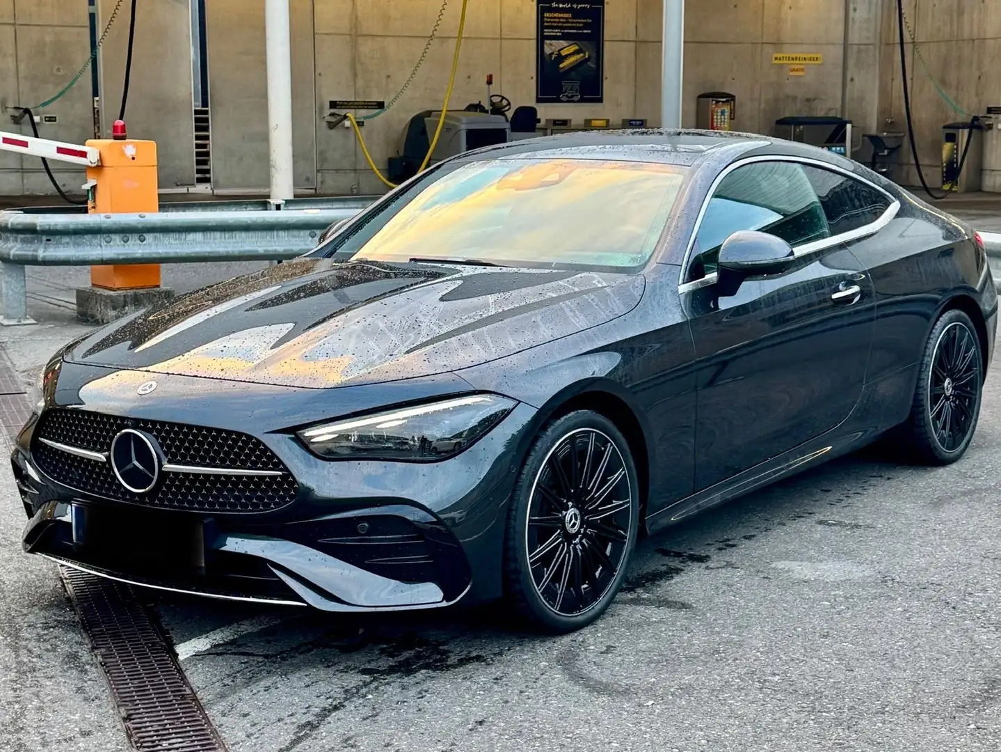 Mercedes-Benz CLE 220 CLE PANO/AMG/PREMIUM/HUD/MASSAGE/CARBON/GARANTIE Grau - 1