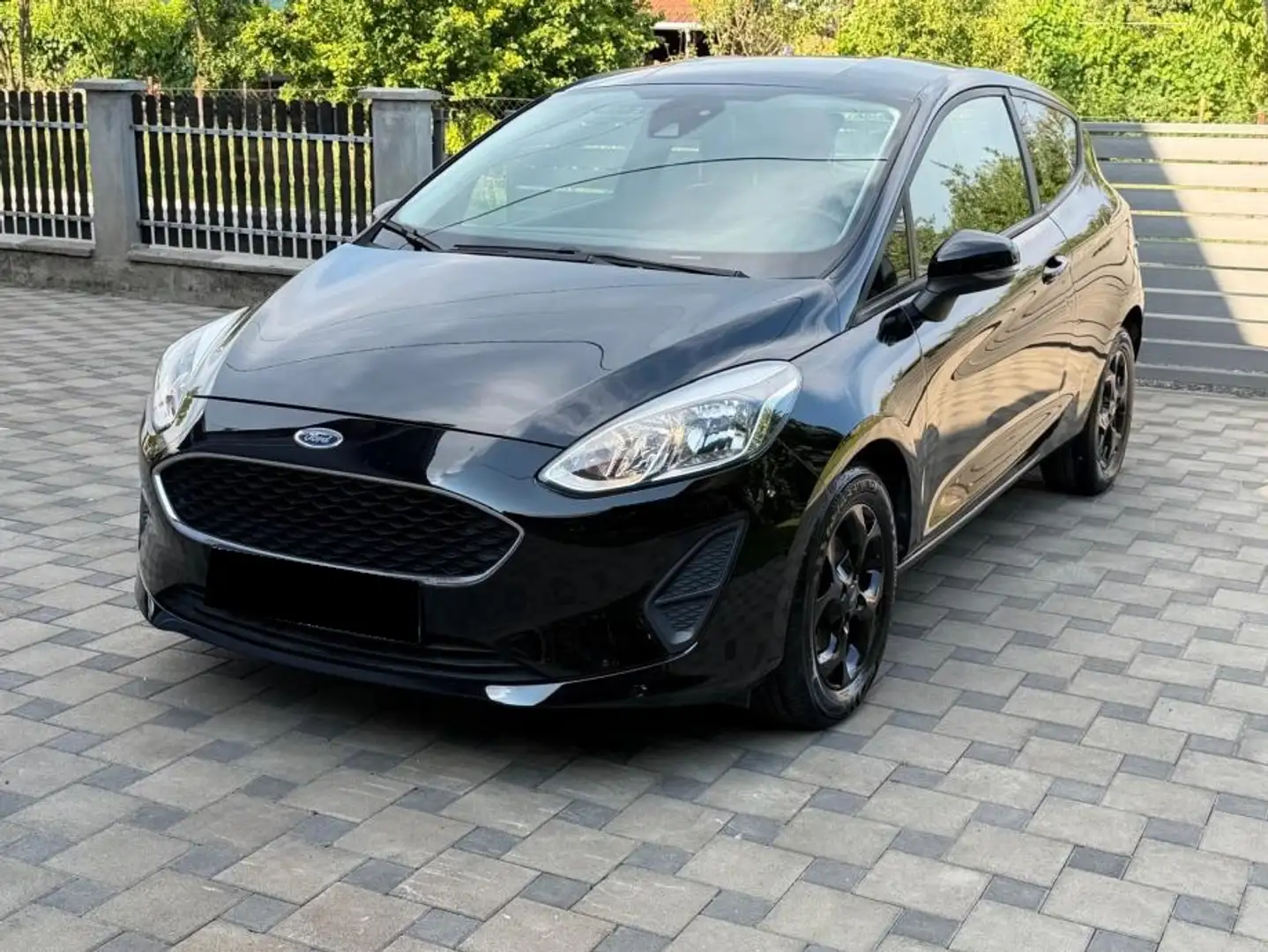 Ford Fiesta Fiesta Ambiente 1,4 TDCi Ambiente Schwarz - 2