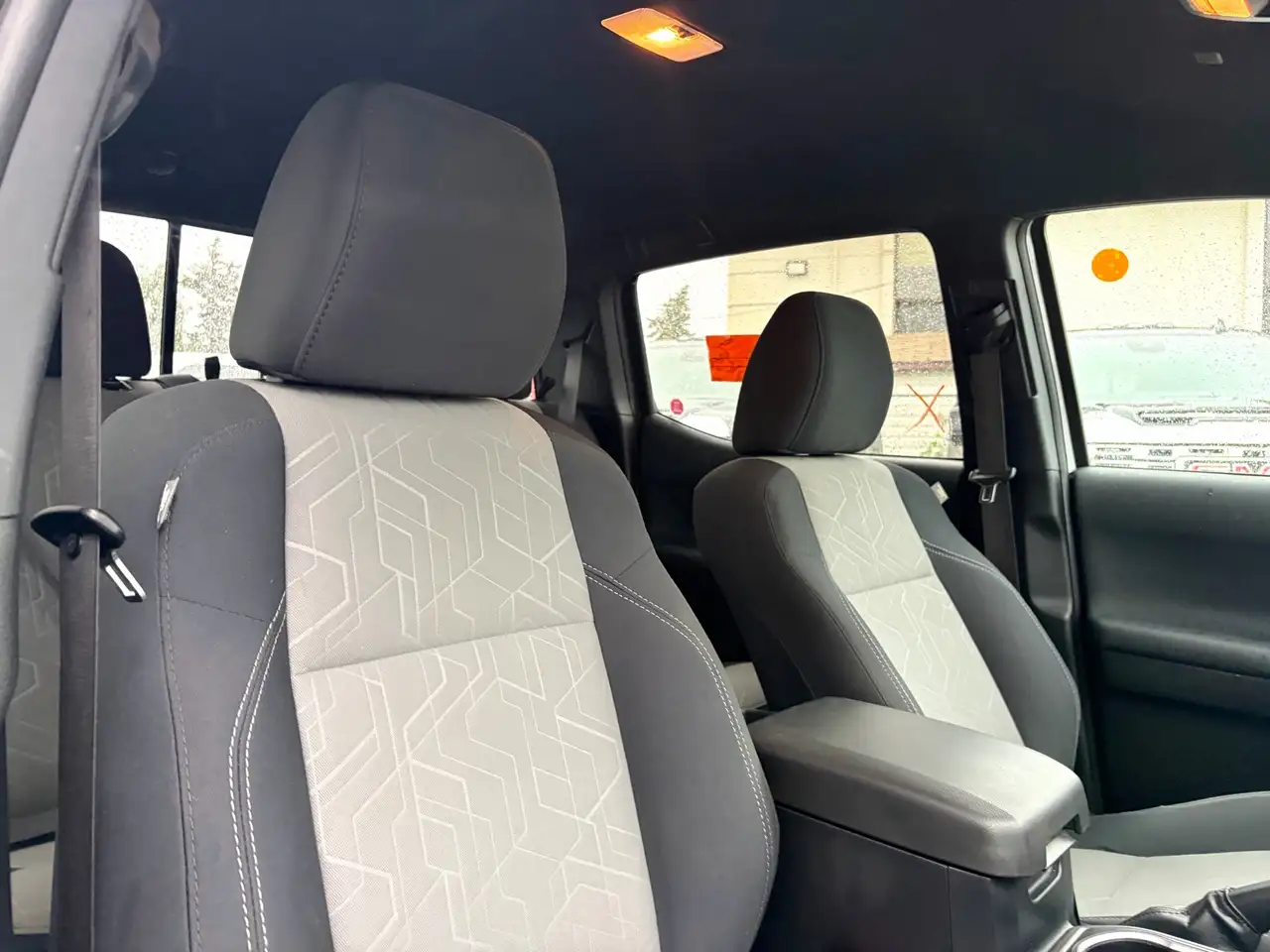 Toyota Tacoma снимка Toyota Tacoma