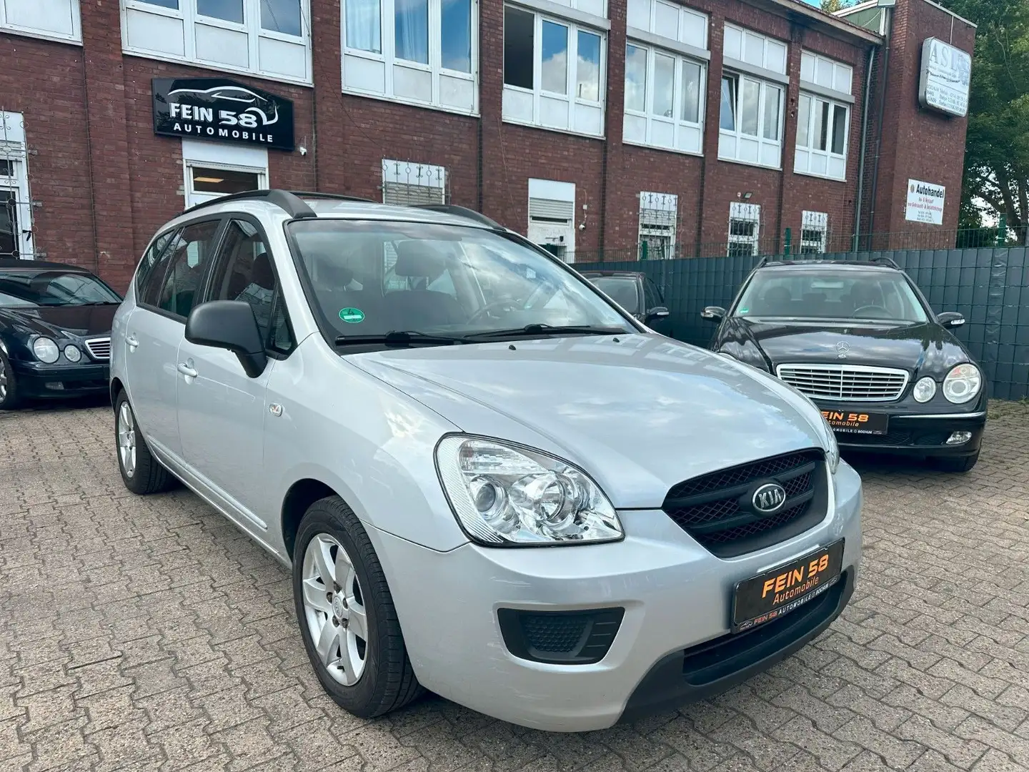 Kia Carens LX 2.0 CVVT Automatik,1.Hand,HU/AU NEU Argent - 1