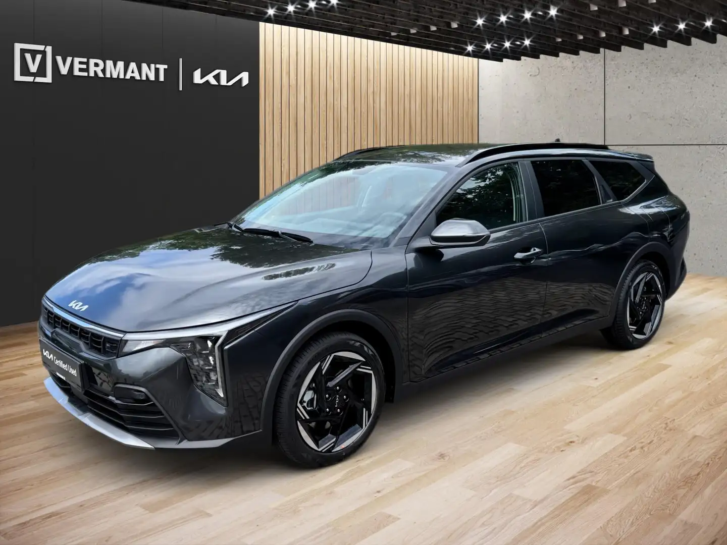 KIA K4