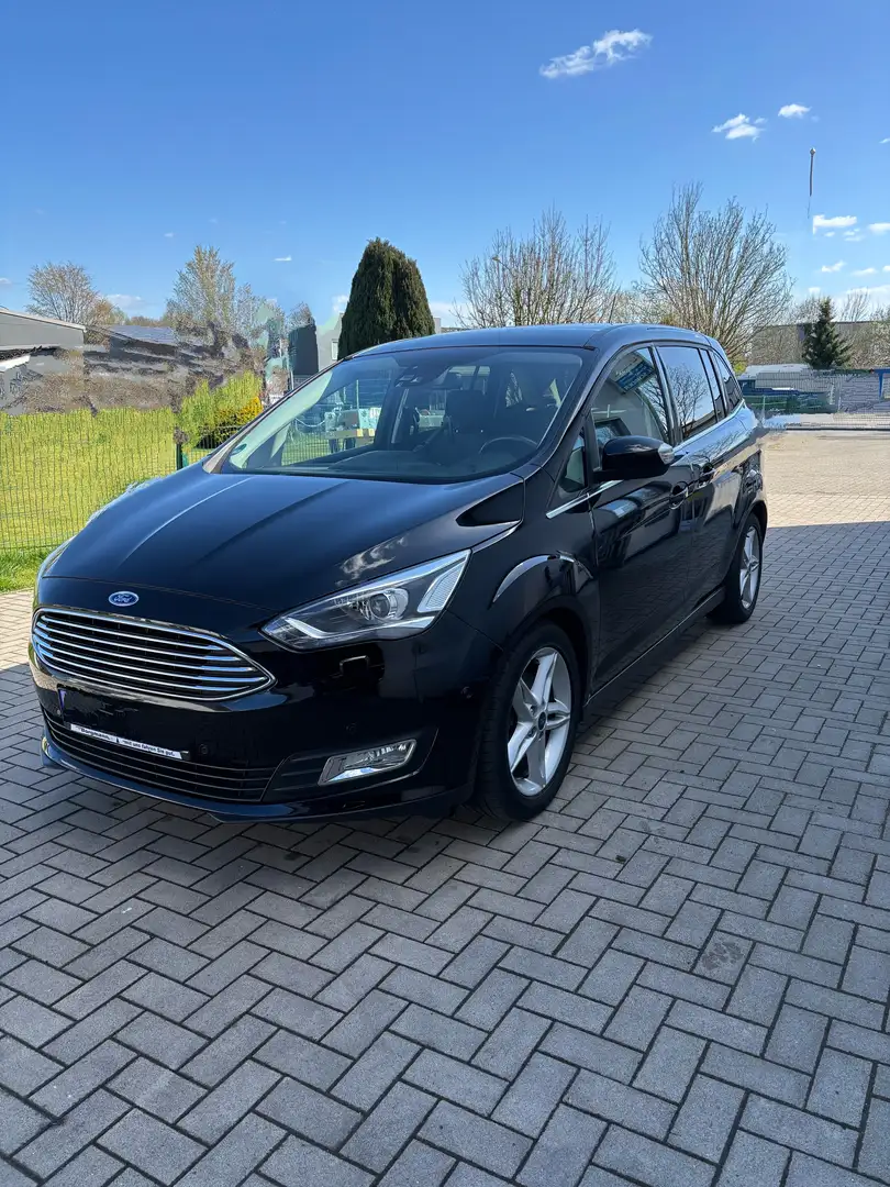 Ford Grand C-Max Titanium Black - 1