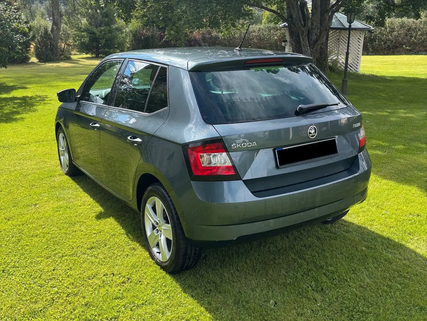 Skoda Fabia Fabia 1.2 TSI DSG Style Šedá - 2