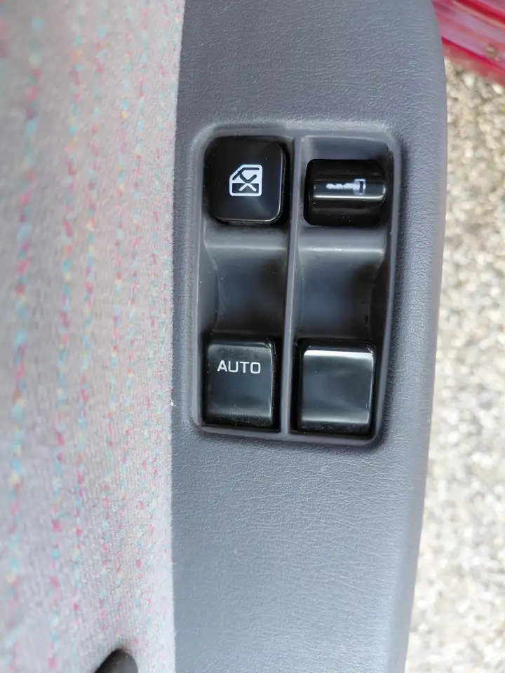 Nissan Micra 5p 1.0 16v SLX, foto 10
