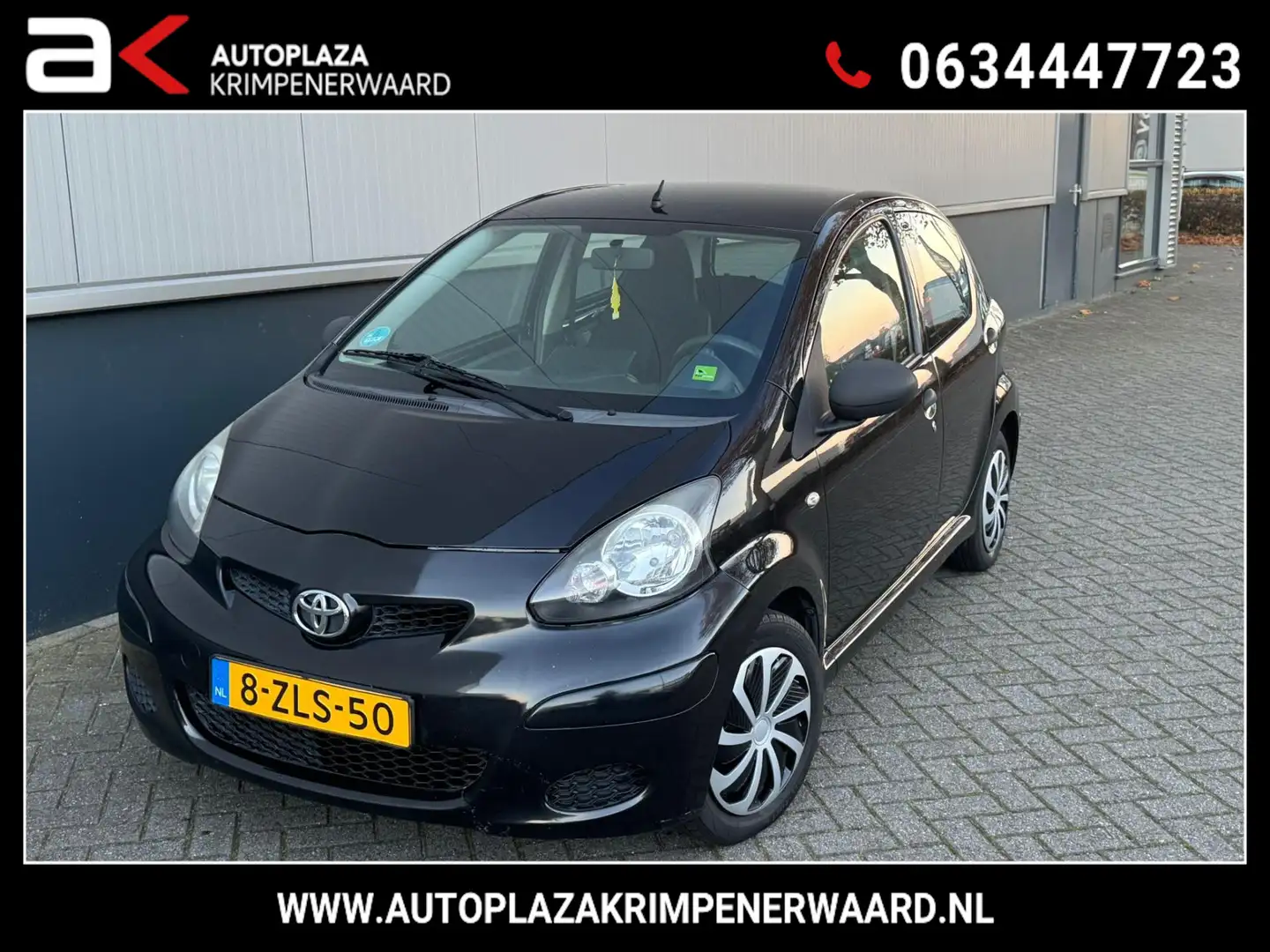 Toyota Aygo 1.0-12V Access Airco Carplay , nieuwe apk Zwart - 1