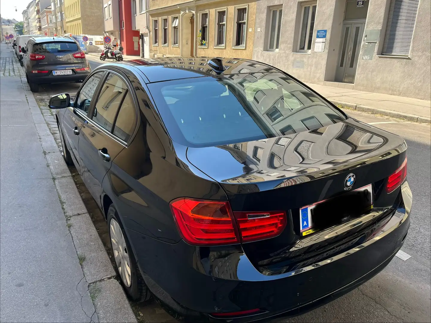 BMW 318 318d Schwarz - 2