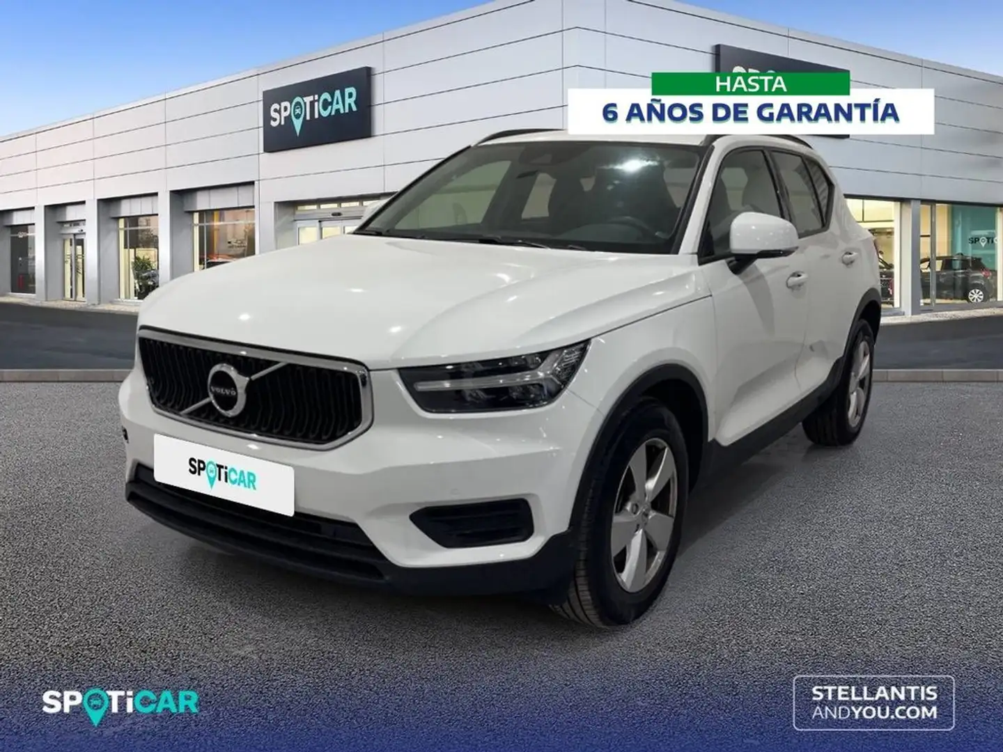 Volvo XC40 1.5 T3 Momentum Core Weiß - 1