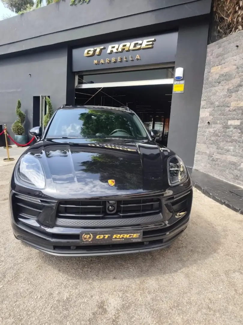 Porsche Macan Aut. Negro - 2