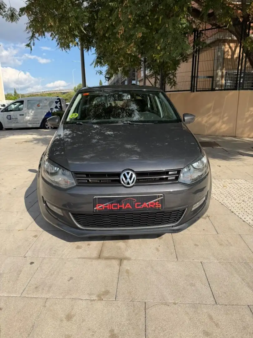 Volkswagen Polo 1.2TDI BlueMotion Gris - 2