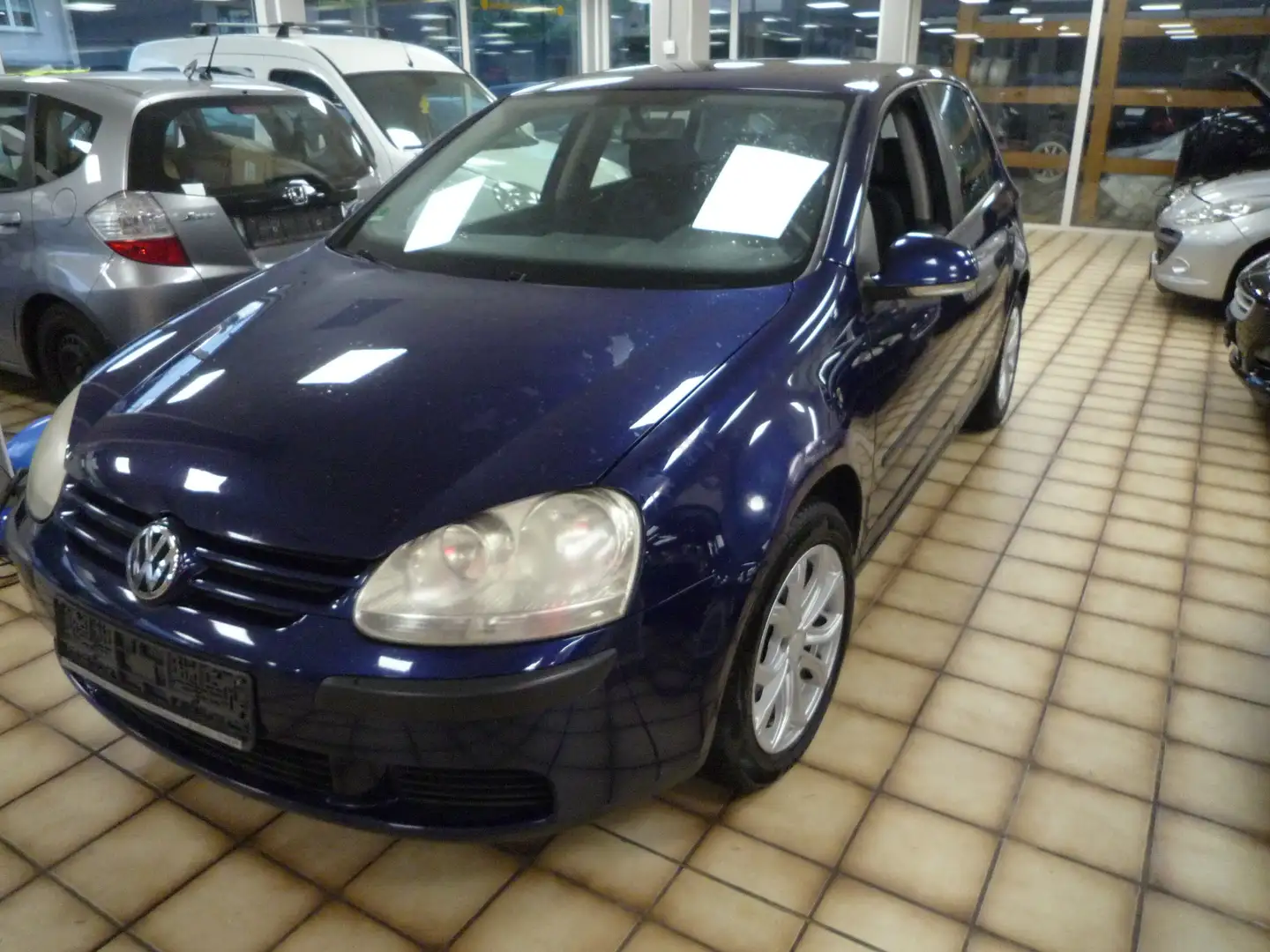 Volkswagen Golf Trendline Blauw - 1