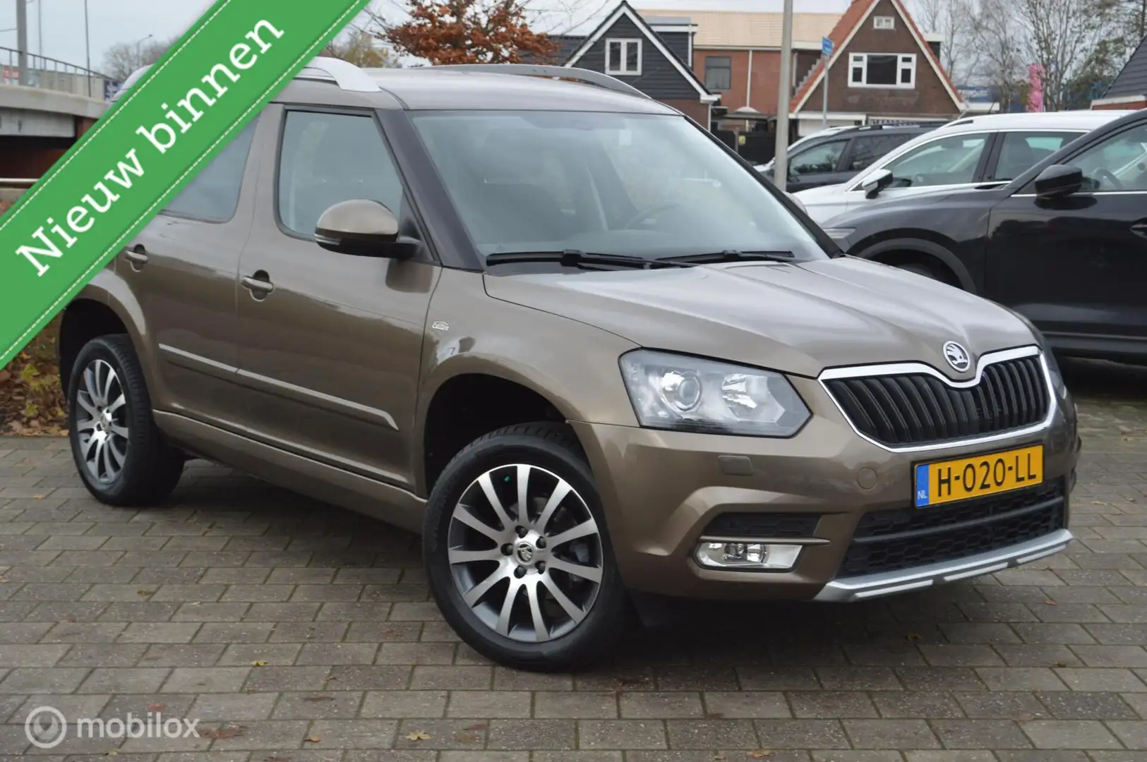 Skoda Yeti 1.4 TSI 125pk Ambition AUTOMAAT | A-Camera Brun - 1