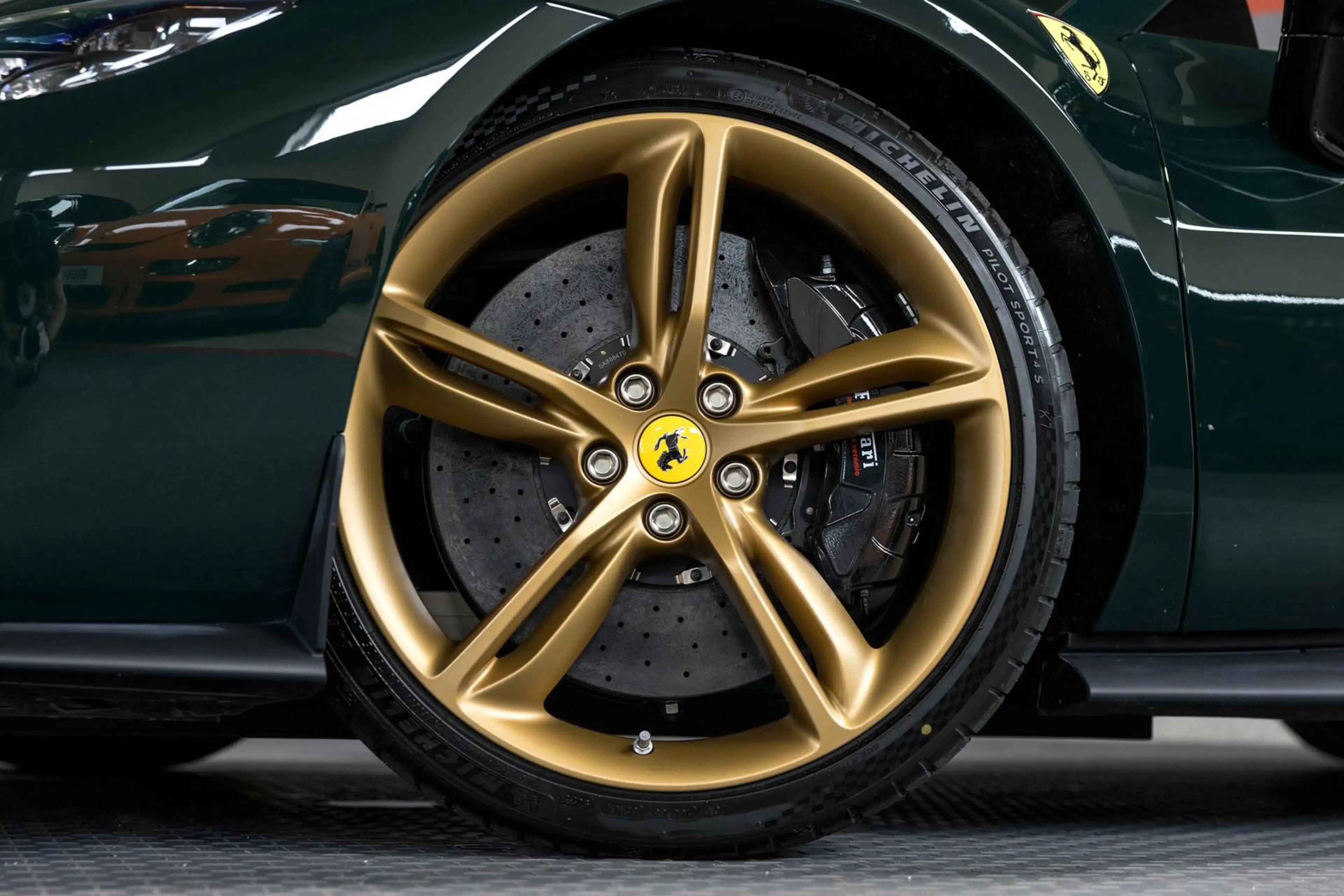 Ferrari 296 Verde Britith Racing AFS JBL LIFT CARBON — photo 3