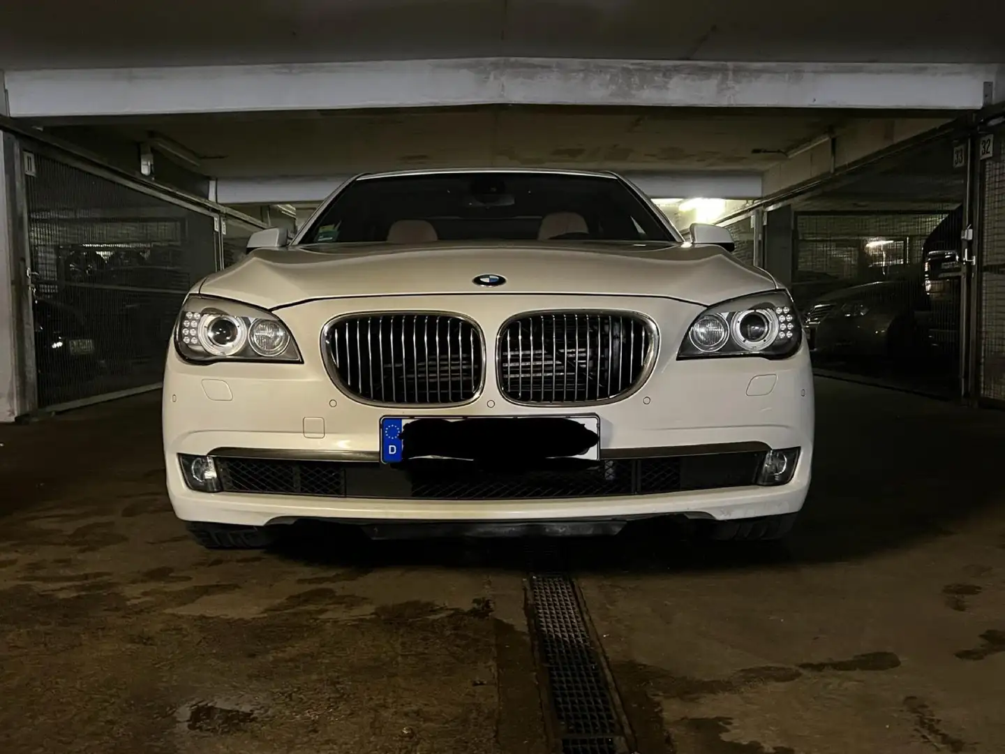 BMW 750 750i Weiß - 1