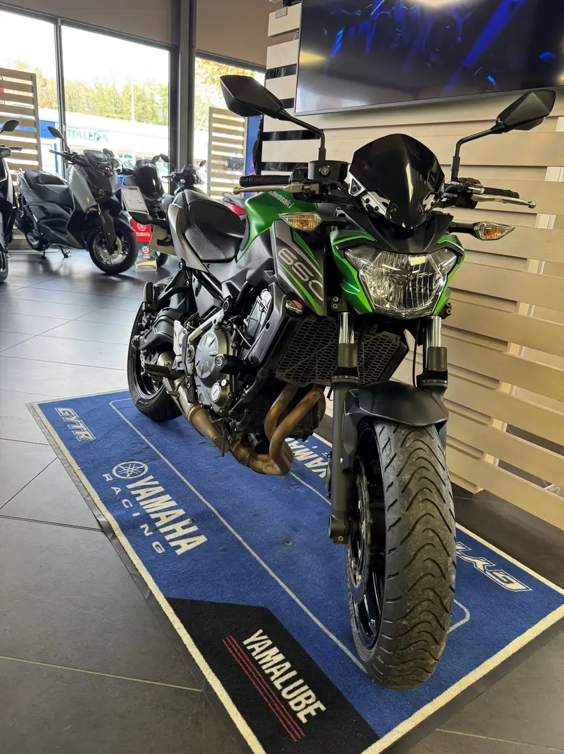 Kawasaki Z 650 Vert - 2