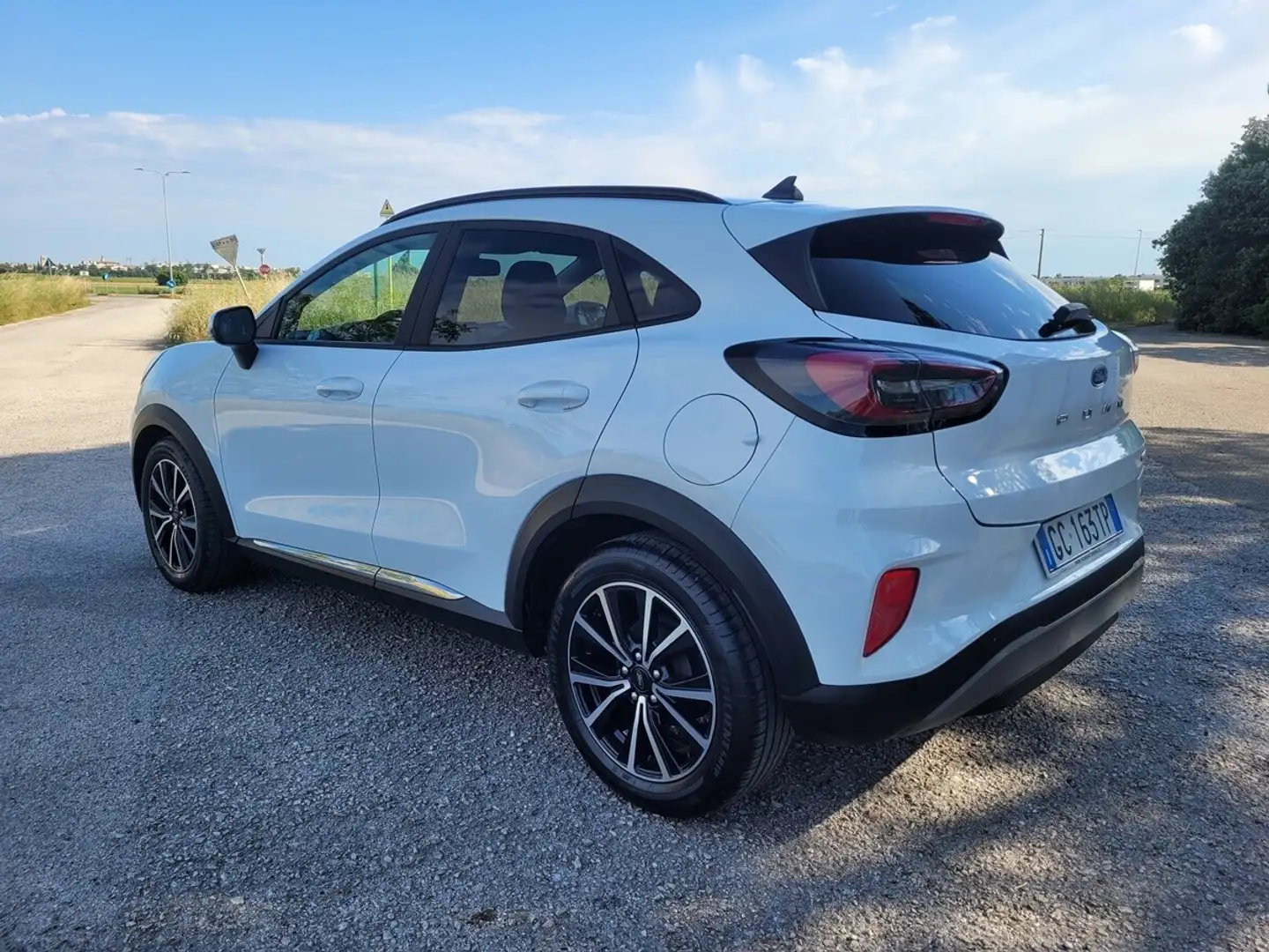 Ford Puma 1.0 EcoBoost Hybrid 125 CV S&S Titanium Bianco - 2