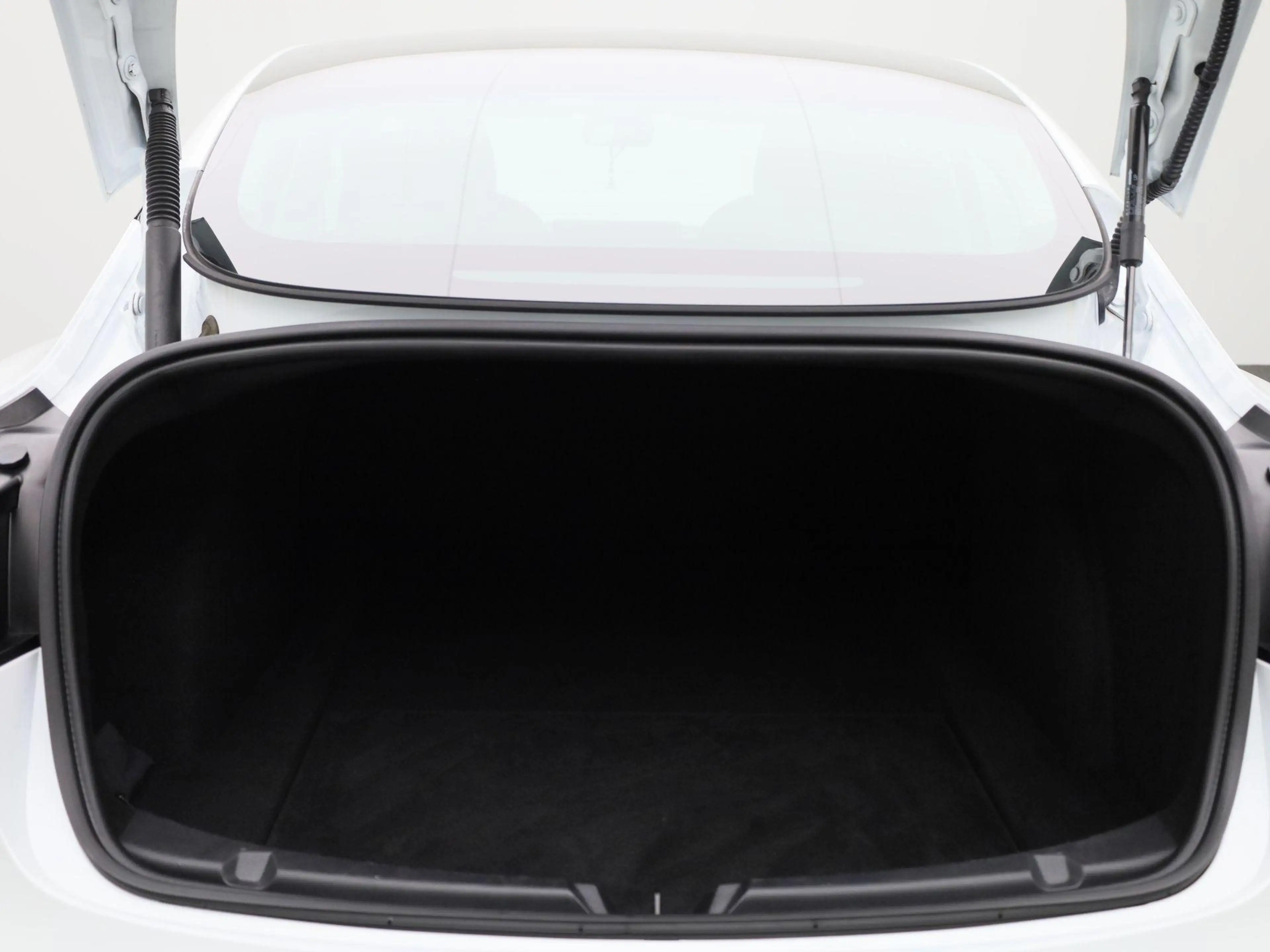 Tesla Model 3 Hinterradantrieb RWD Long Range LONG RANGE | PANO — photo 12