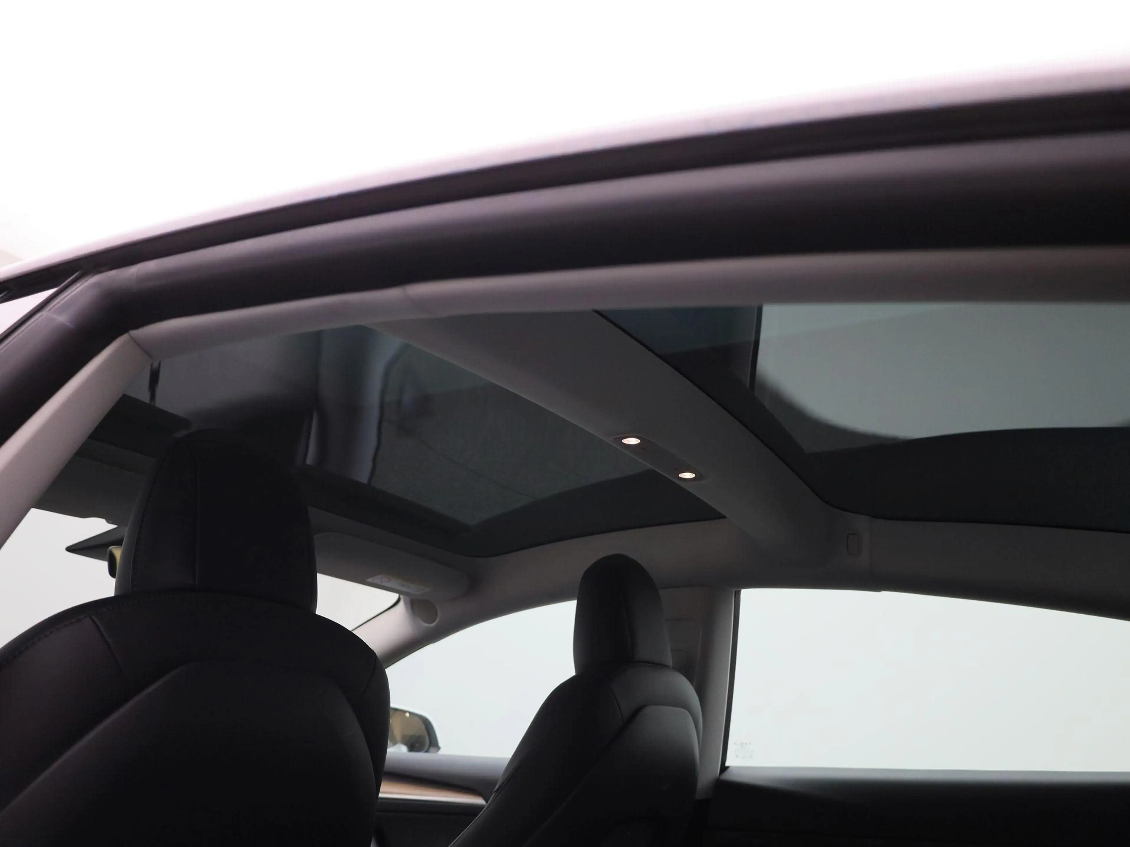 Tesla Model 3 Hinterradantrieb RWD Long Range LONG RANGE | PANO — photo 37