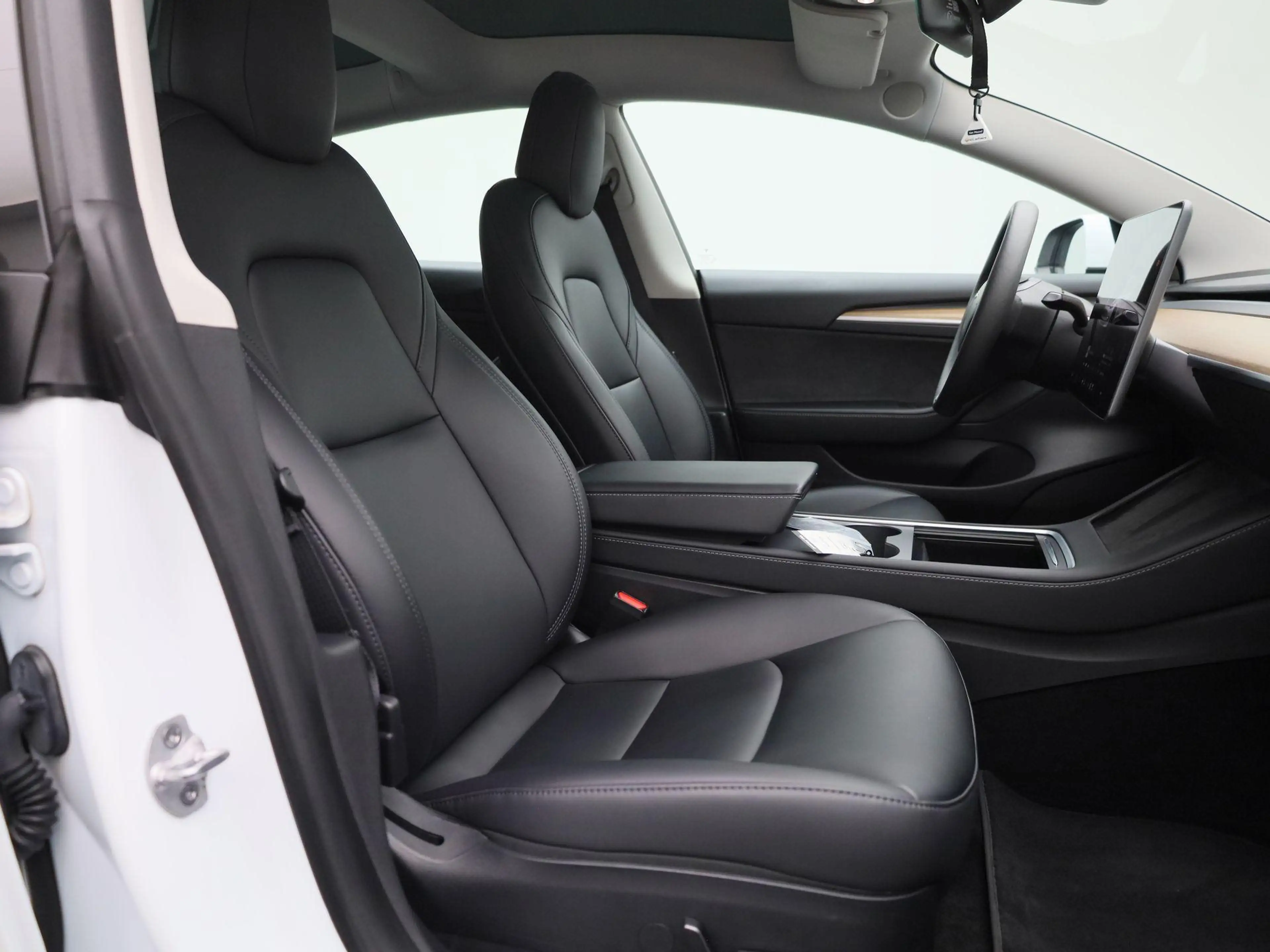 Tesla Model 3 Hinterradantrieb RWD Long Range LONG RANGE | PANO — photo 34