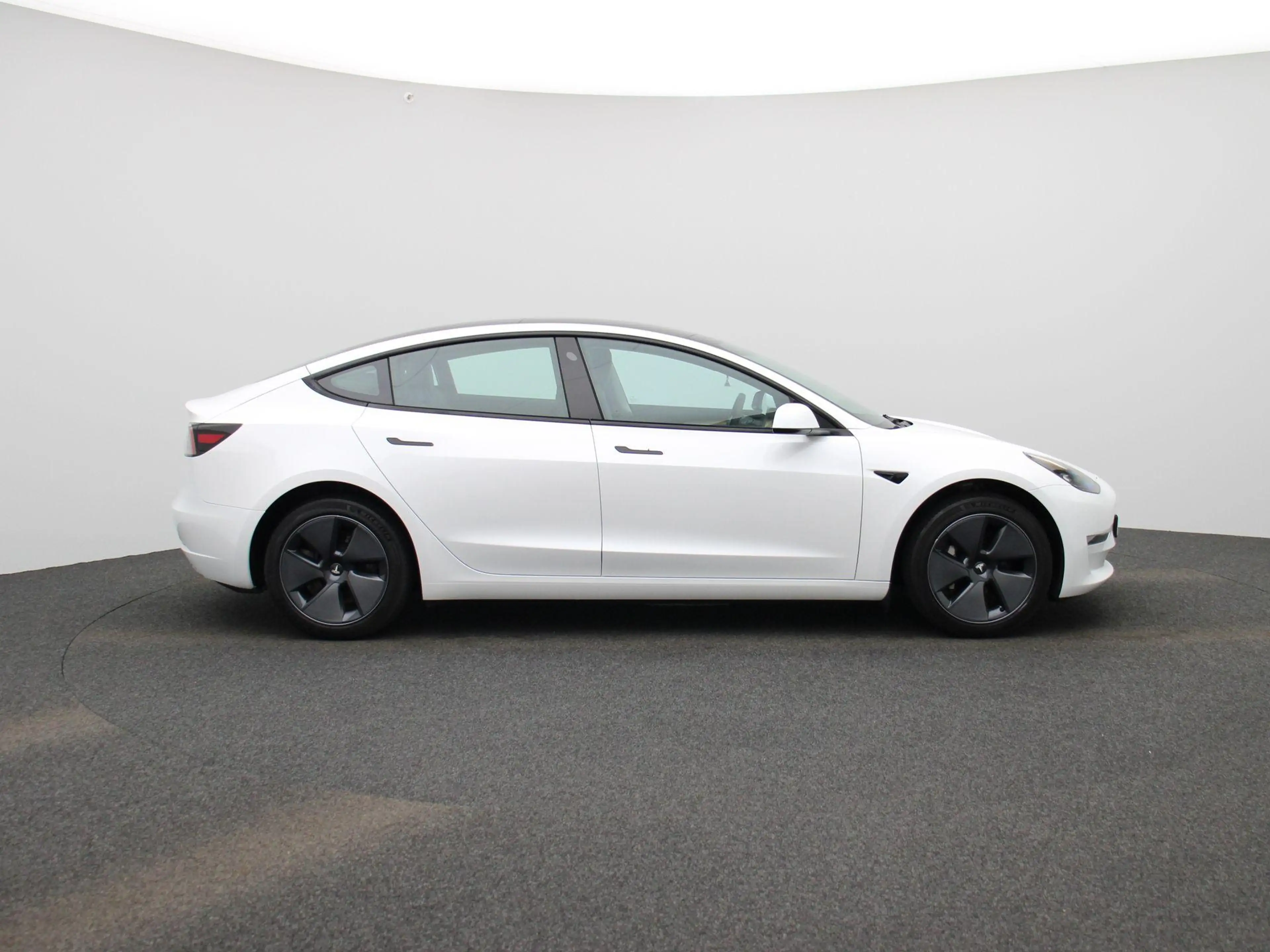 Tesla Model 3 Hinterradantrieb RWD Long Range LONG RANGE | PANO — photo 6