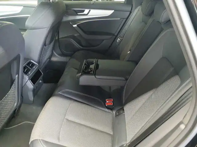 Audi A6 view 13