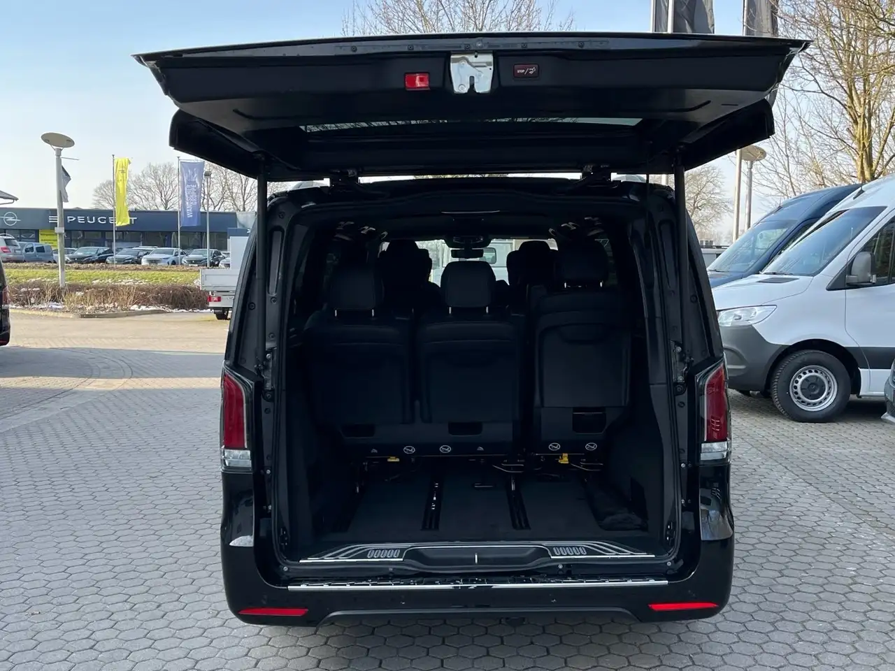 Mercedes-Benz V 300 d Exclusive 4x4 XL AMG AIRMATIC LUXUSSITZE 15