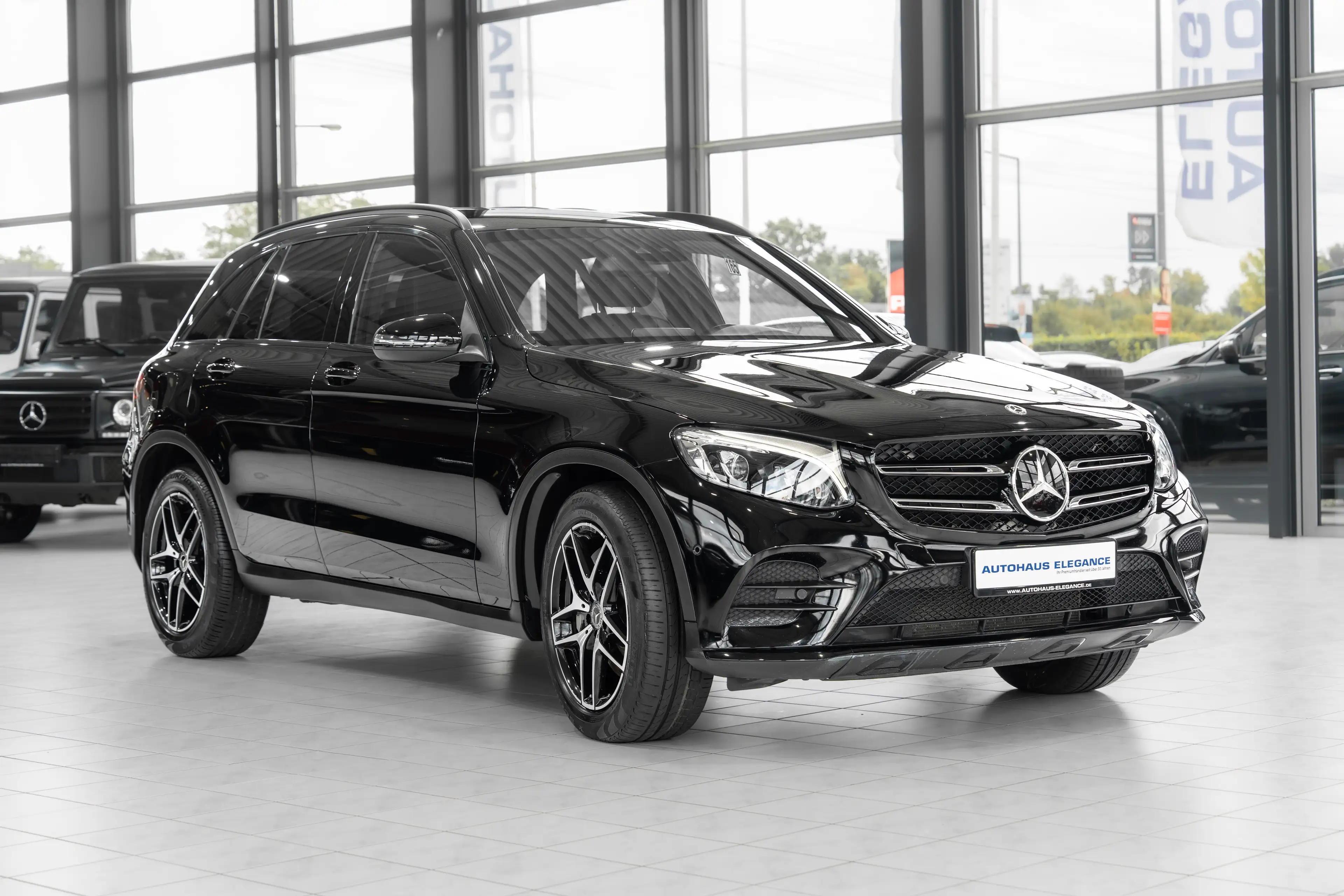 Mercedes-Benz GLC 350 d 4Matic*AMG-LINE*NIGHT.PAKET*1.HAND*LED — photo 2