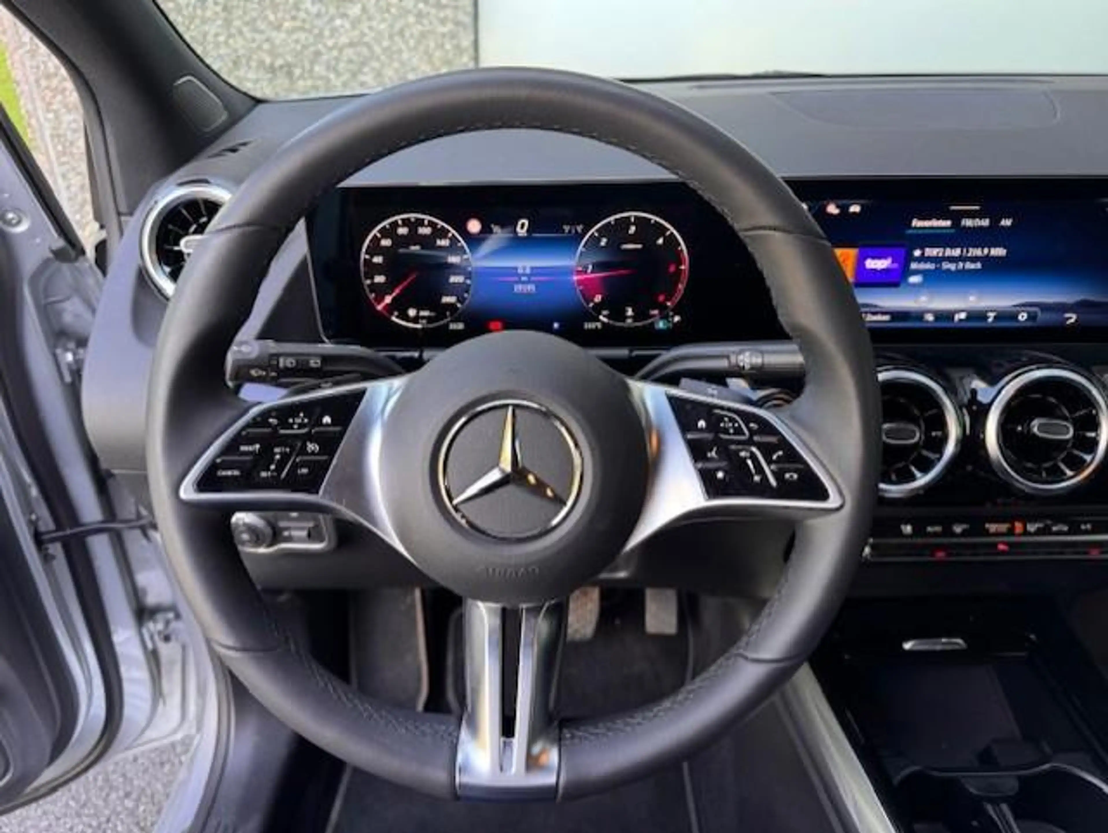 Mercedes-Benz B 180 d Business Line — photo 14