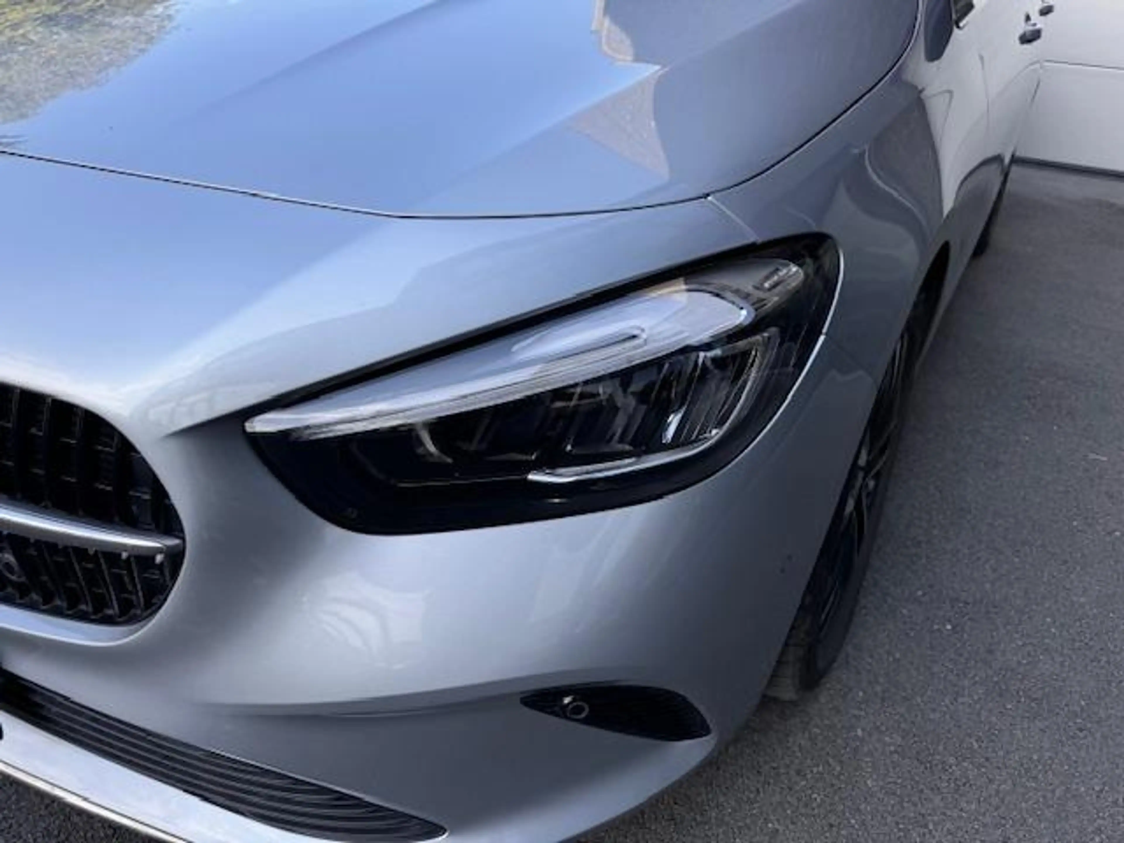 Mercedes-Benz B 180 d Business Line — photo 3